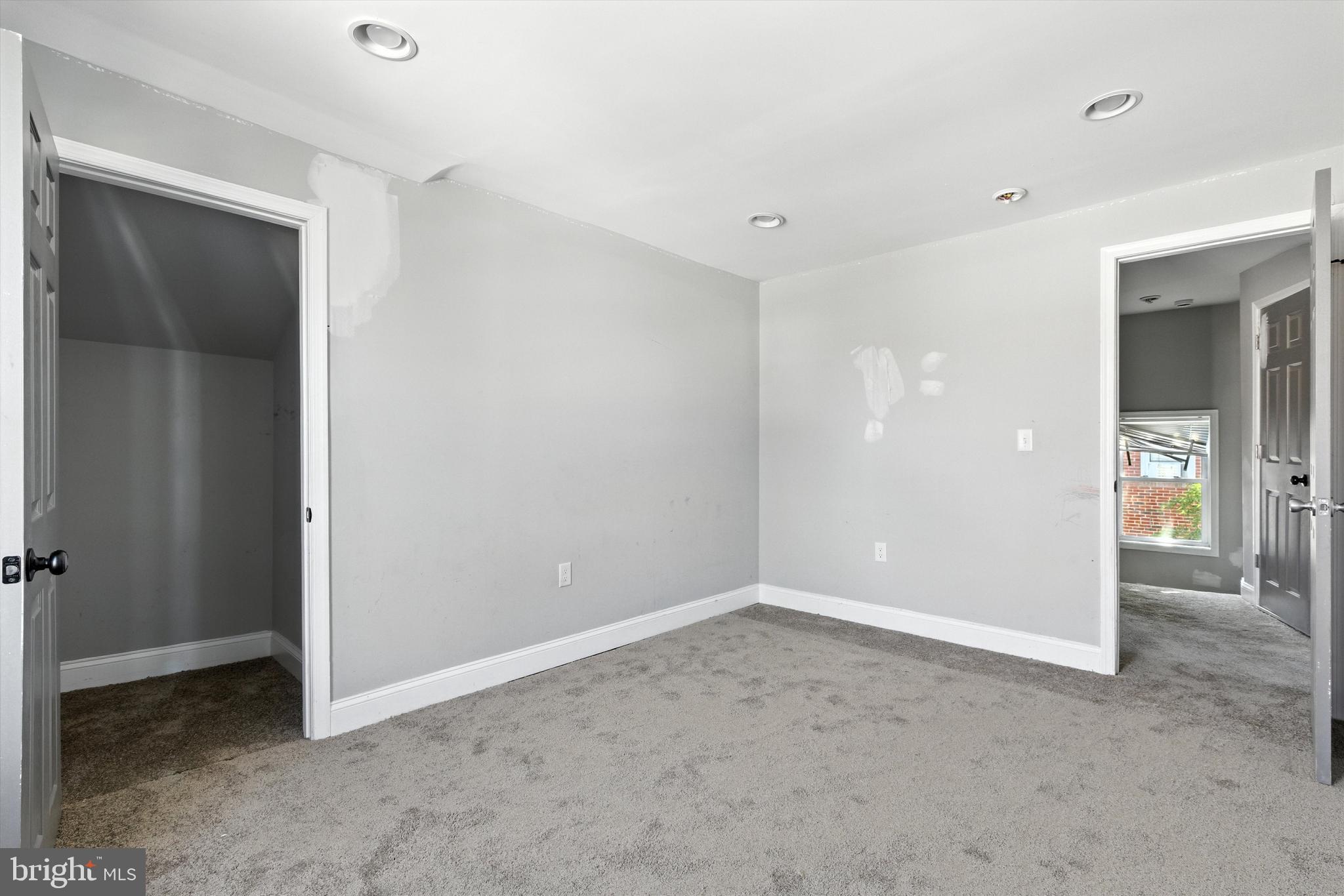 WEST FOREST PARK - Residential