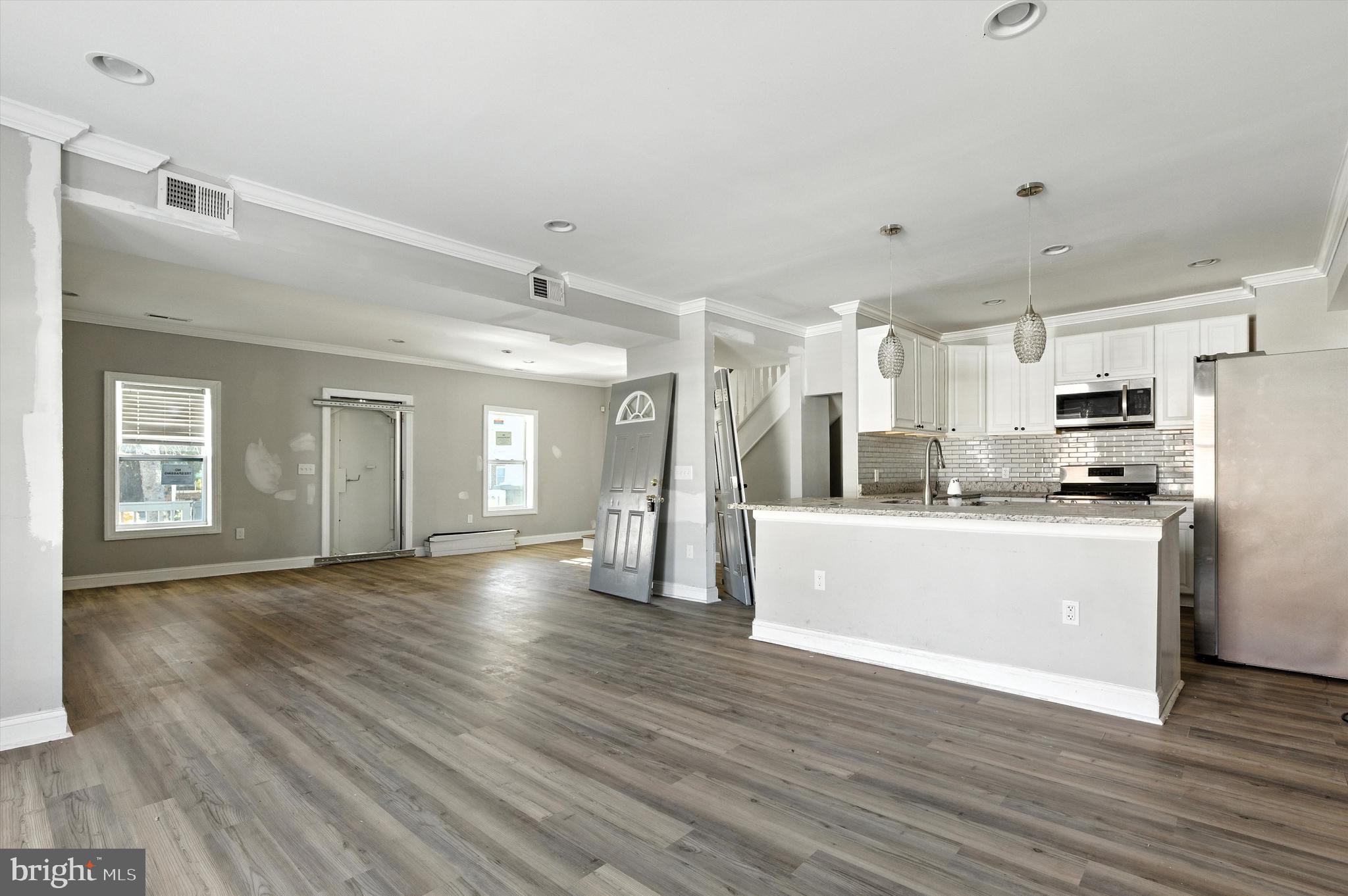 WEST FOREST PARK - Residential