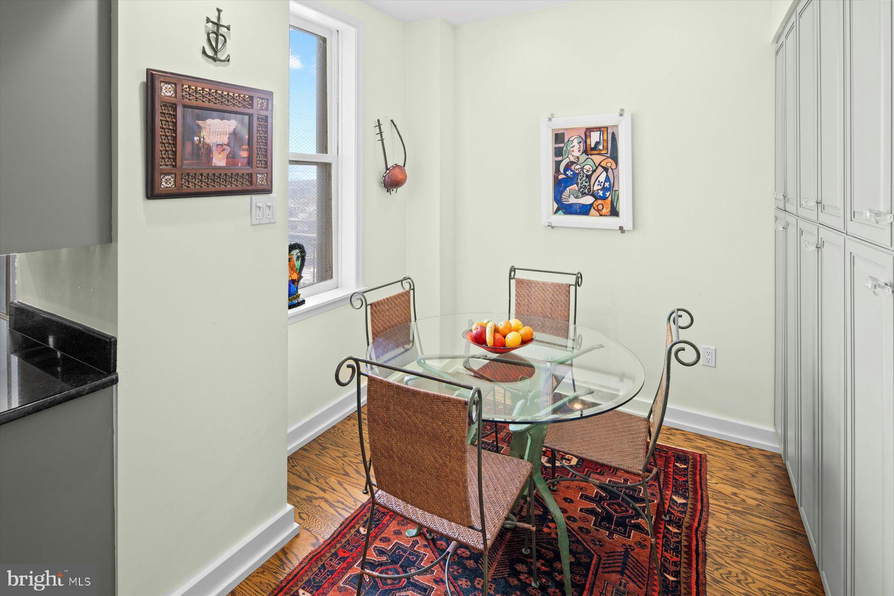 RITTENHOUSE SQUARE - Residential