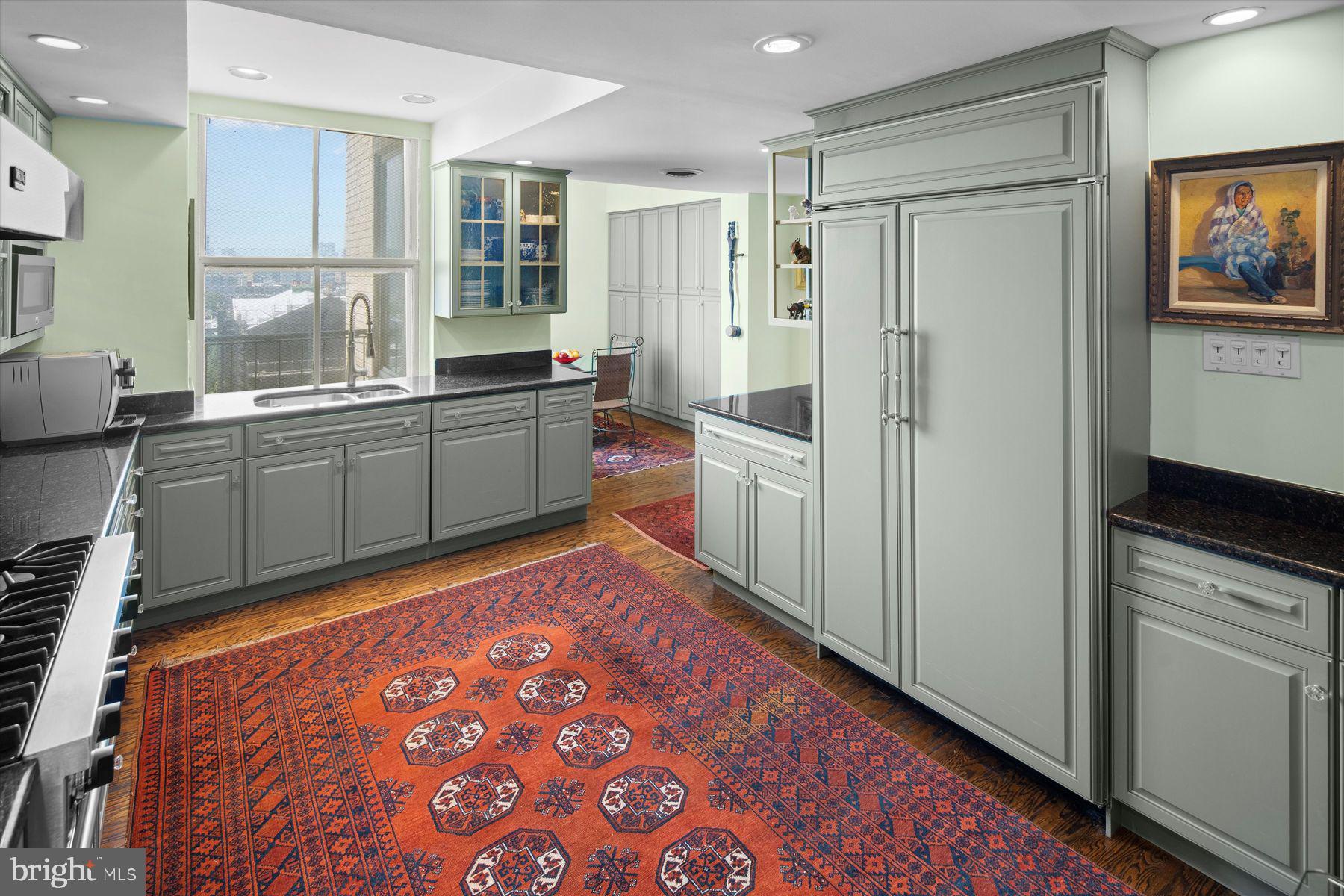 RITTENHOUSE SQUARE - Residential