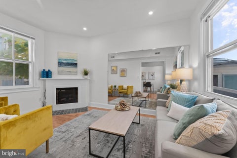 Photo of 3537 6th Street NW, WASHINGTON, DC 20010 (MLS # DCDC2289134)