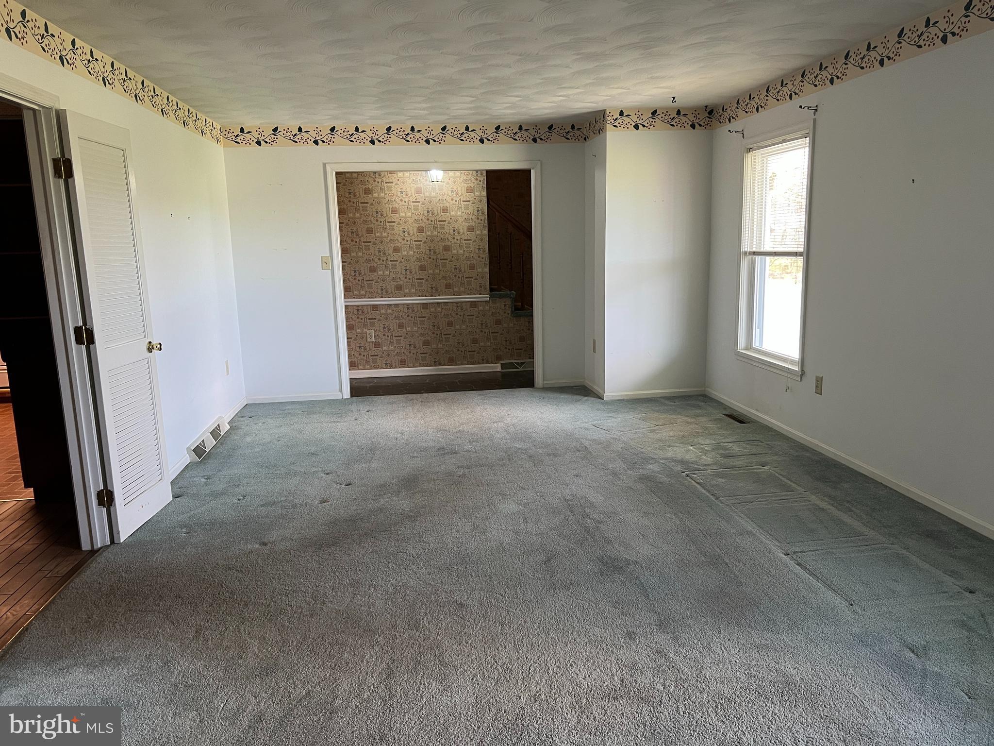 WINDSOR FARMS - Residential