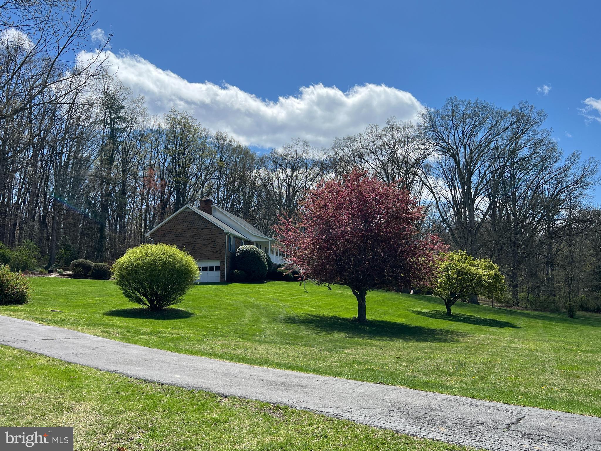 WINDSOR FARMS - Residential