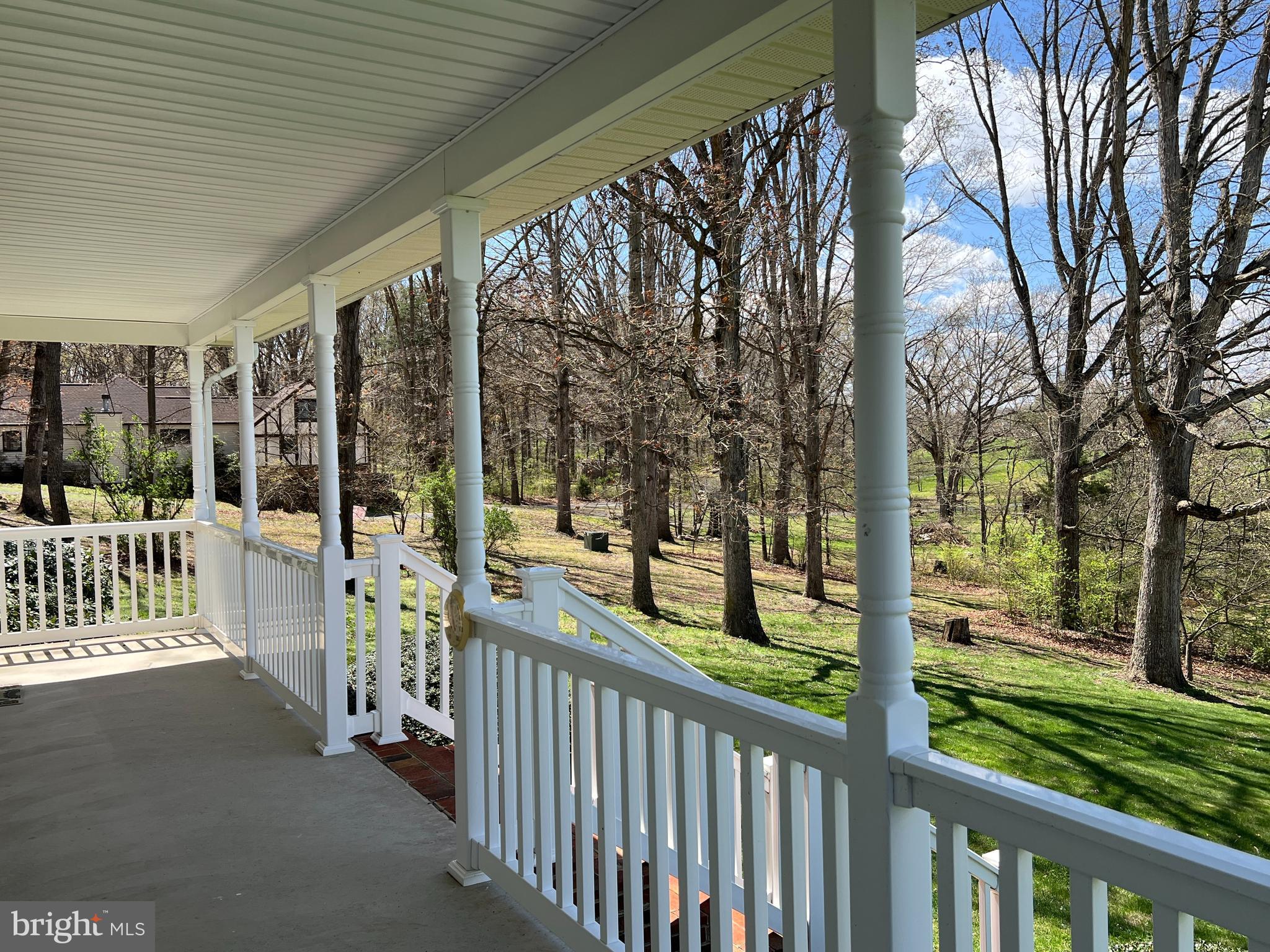 WINDSOR FARMS - Residential