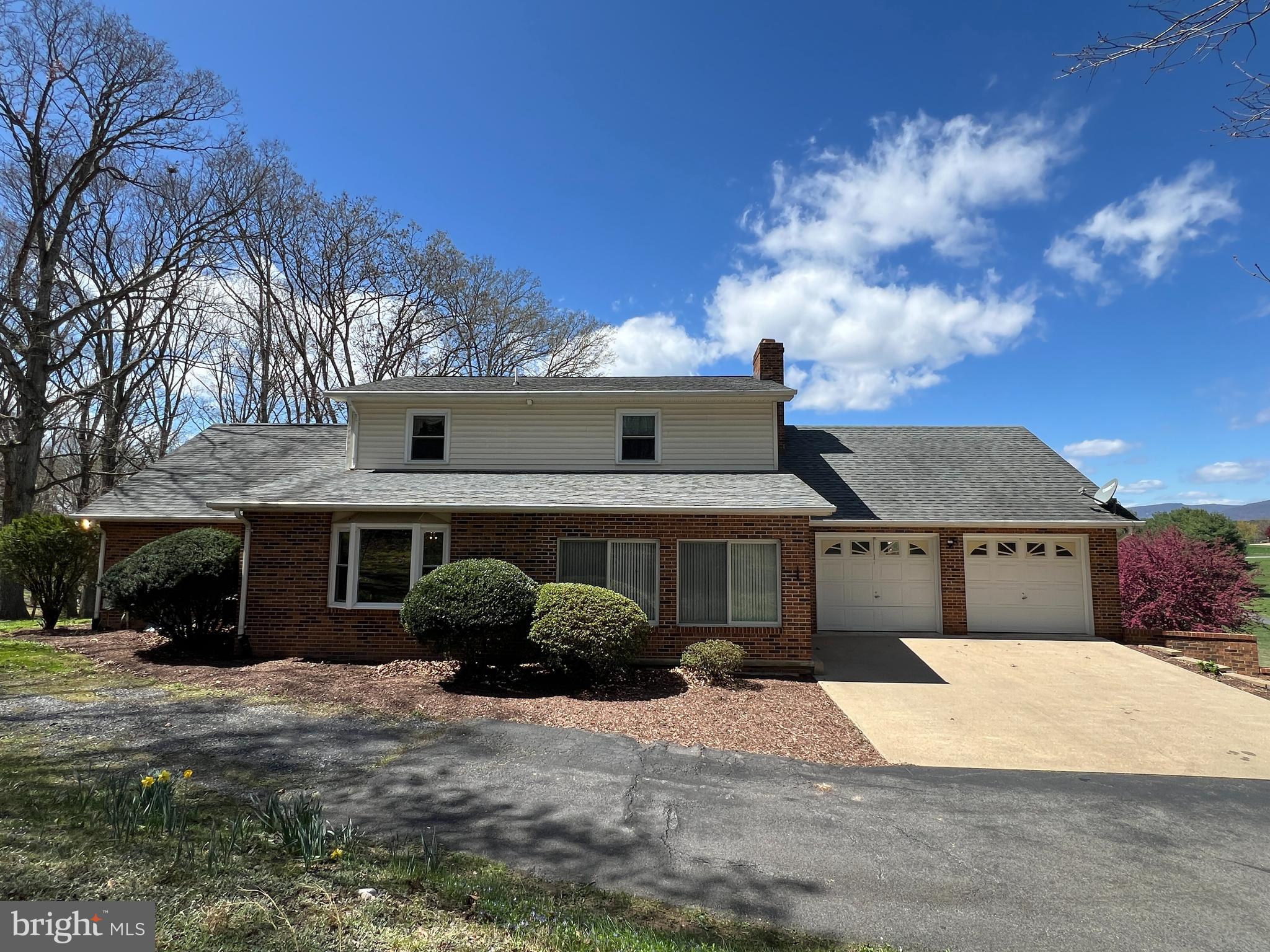 WINDSOR FARMS - Residential