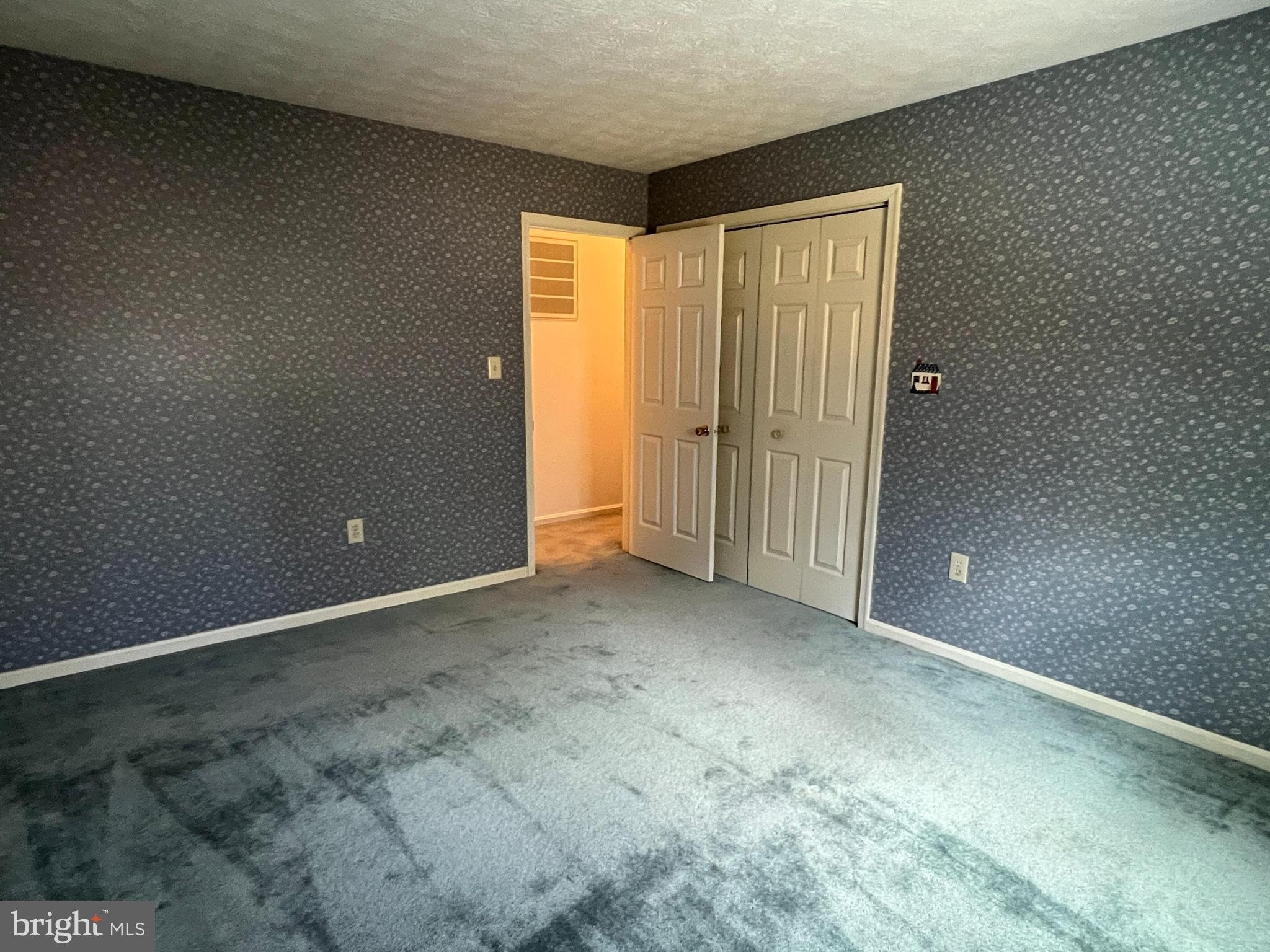 WINDSOR FARMS - Residential