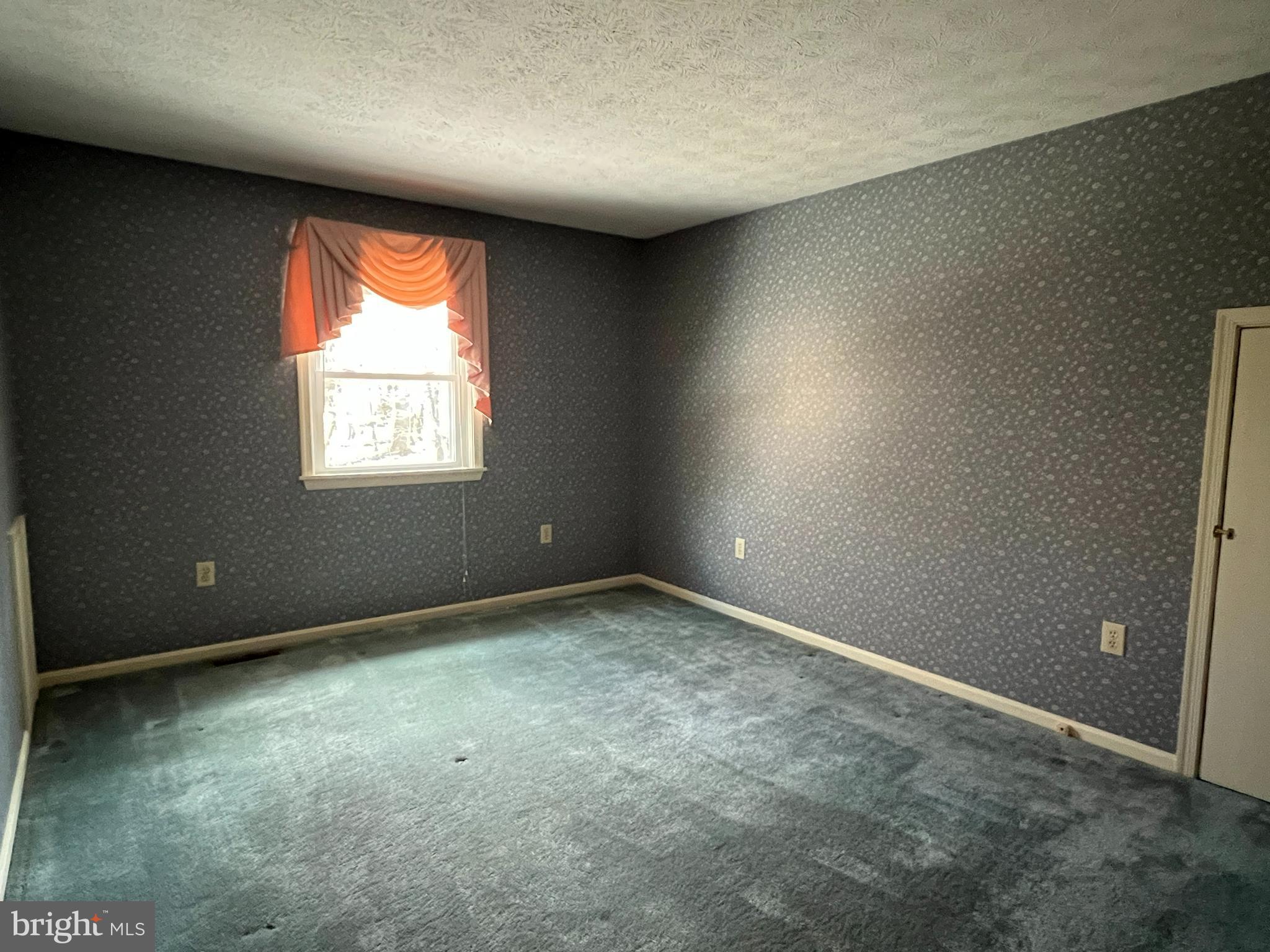 WINDSOR FARMS - Residential