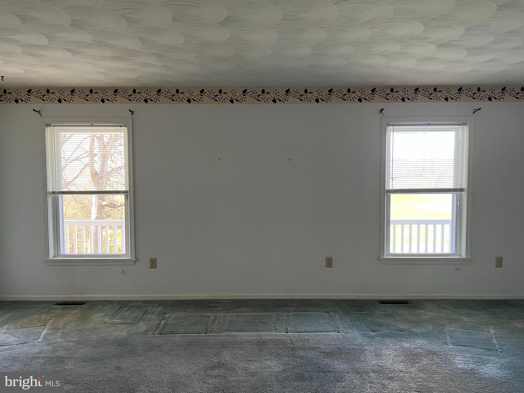 WINDSOR FARMS - Residential