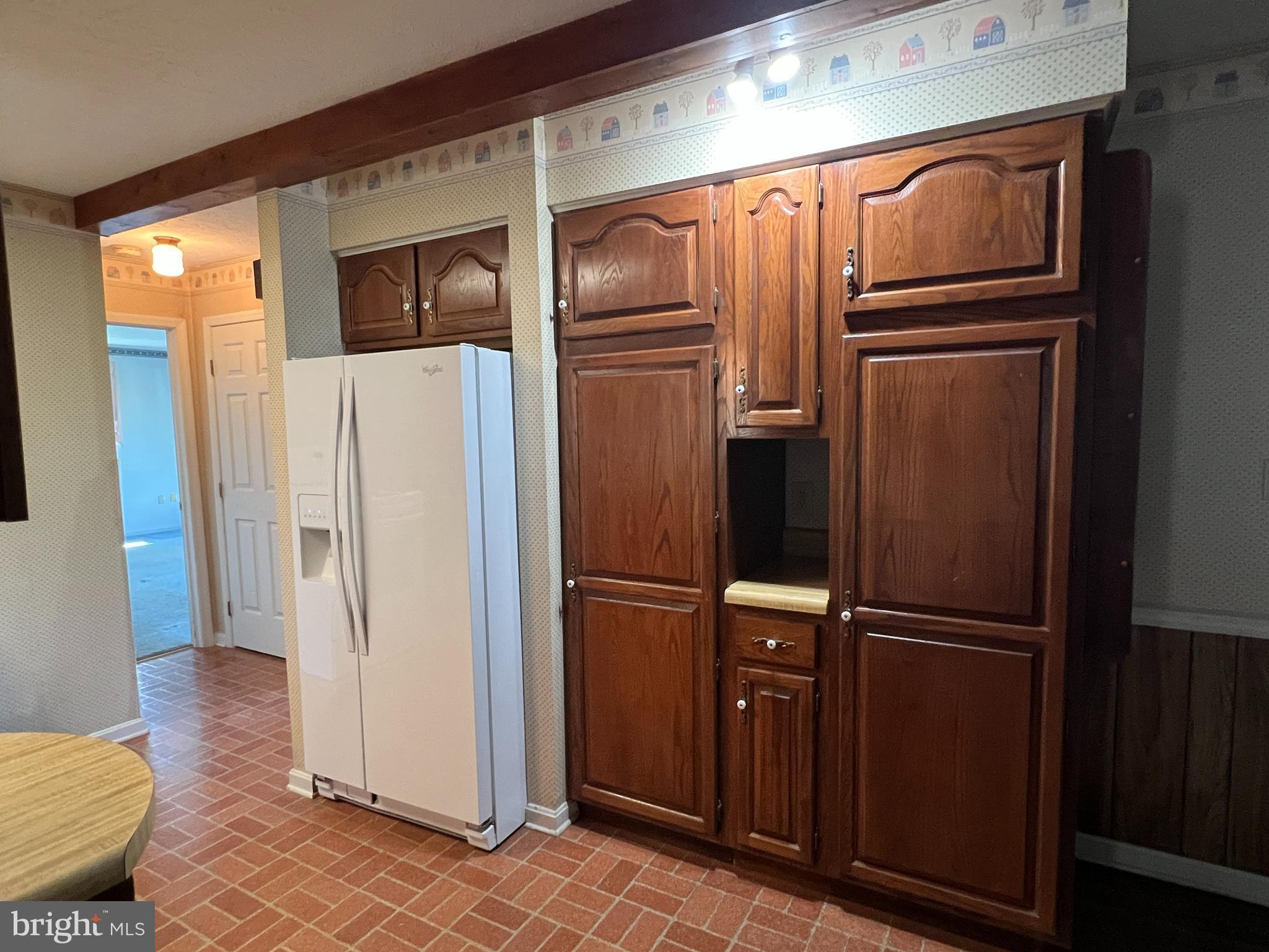 WINDSOR FARMS - Residential