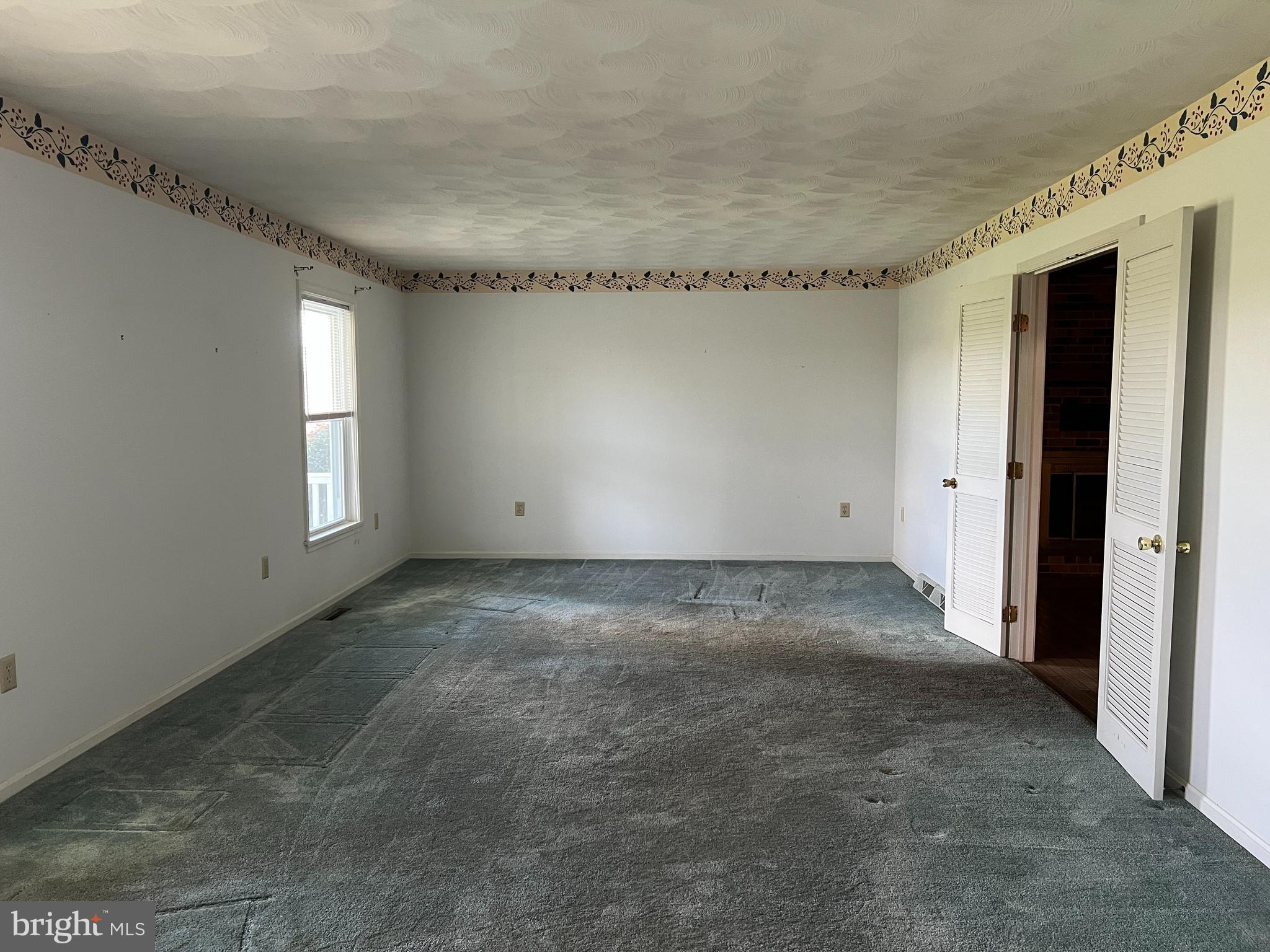 WINDSOR FARMS - Residential