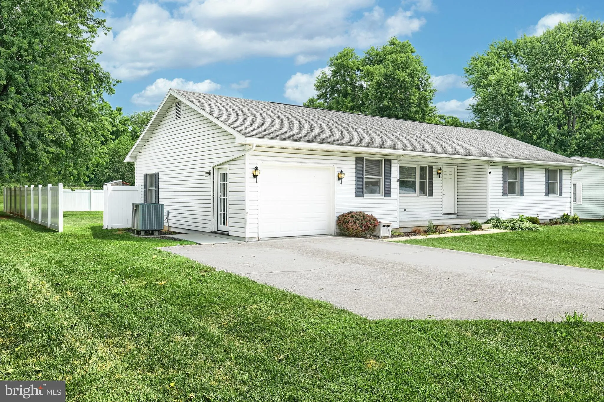 Fairfield, Pennsylvania 17320, United States, 3 Bedrooms Bedrooms, ,2 BathroomsBathrooms,Residential,Coming Soon,164052