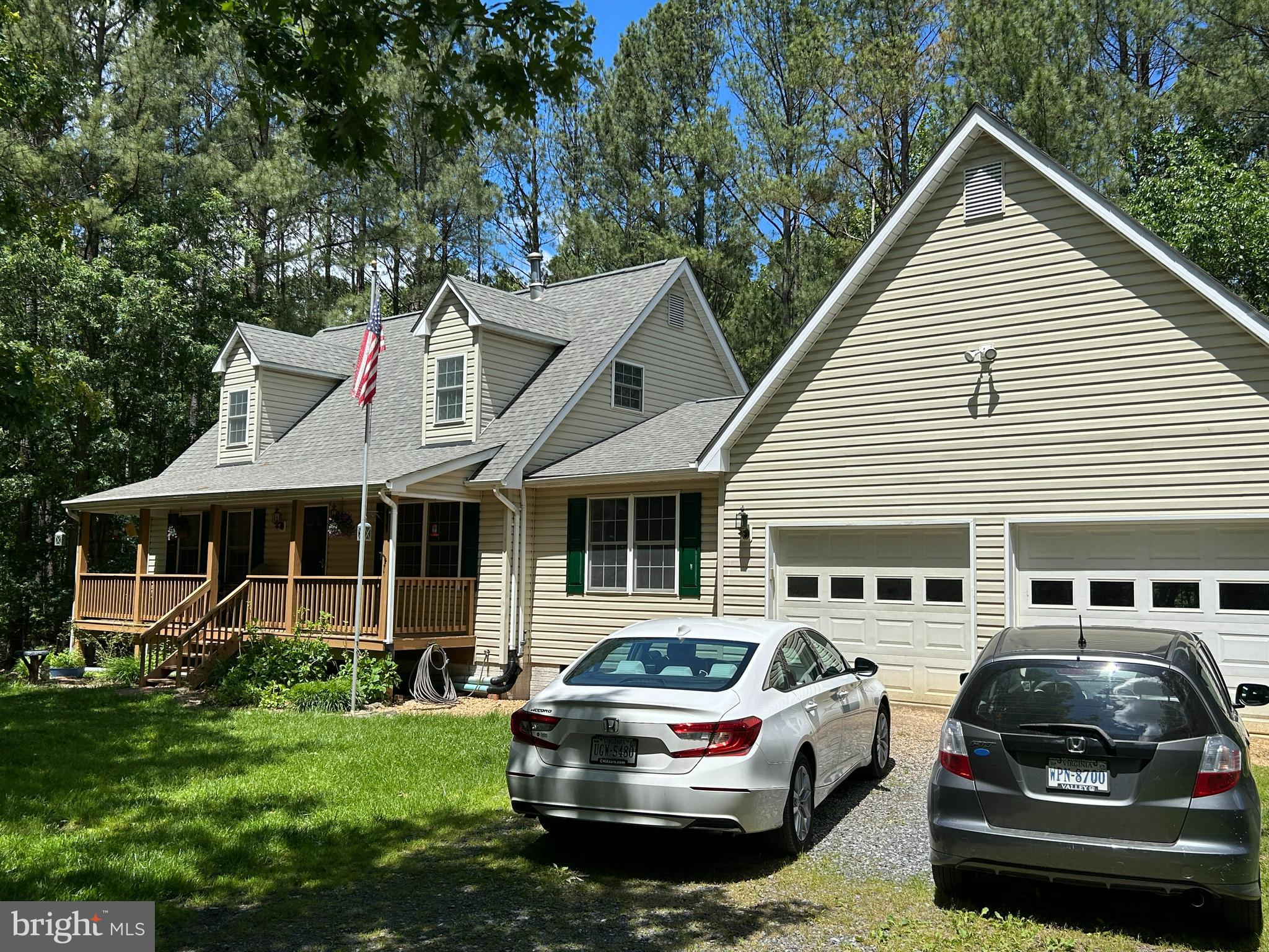 76 RED BURKE COURT