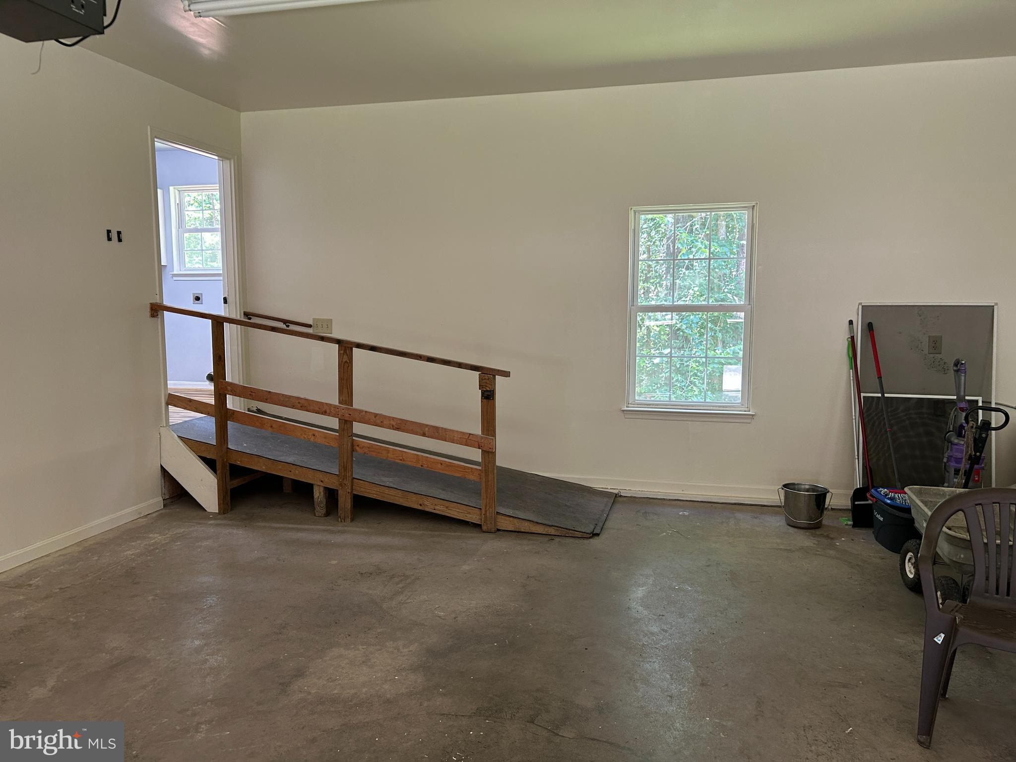 LOBLOLLY ESTATES - Residential