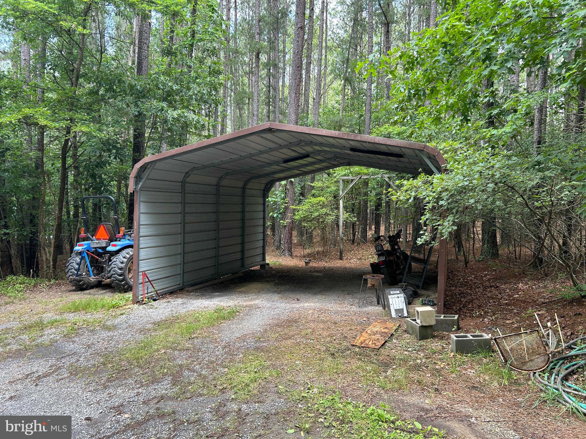 LOBLOLLY ESTATES - Residential