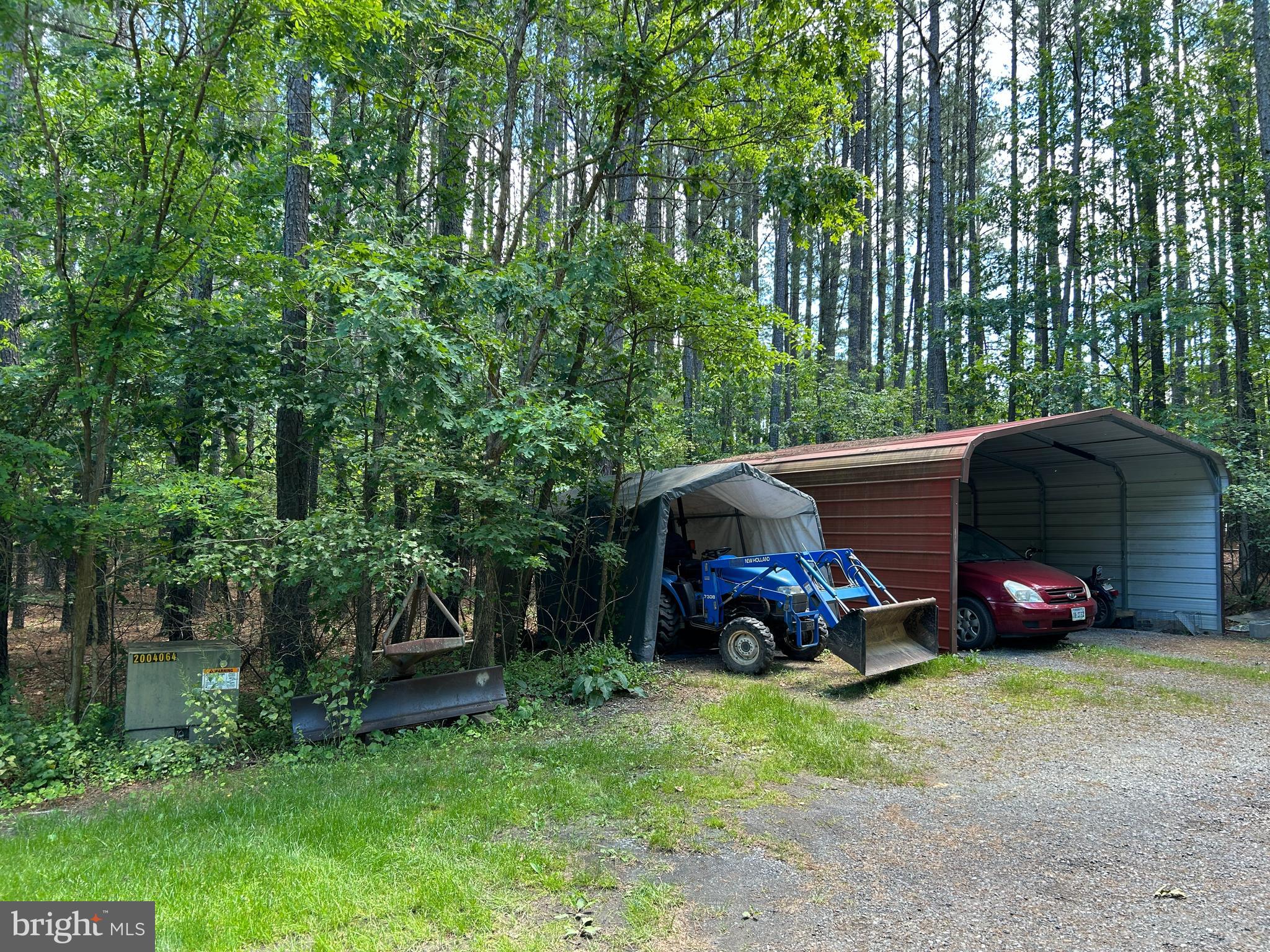 LOBLOLLY ESTATES - Residential