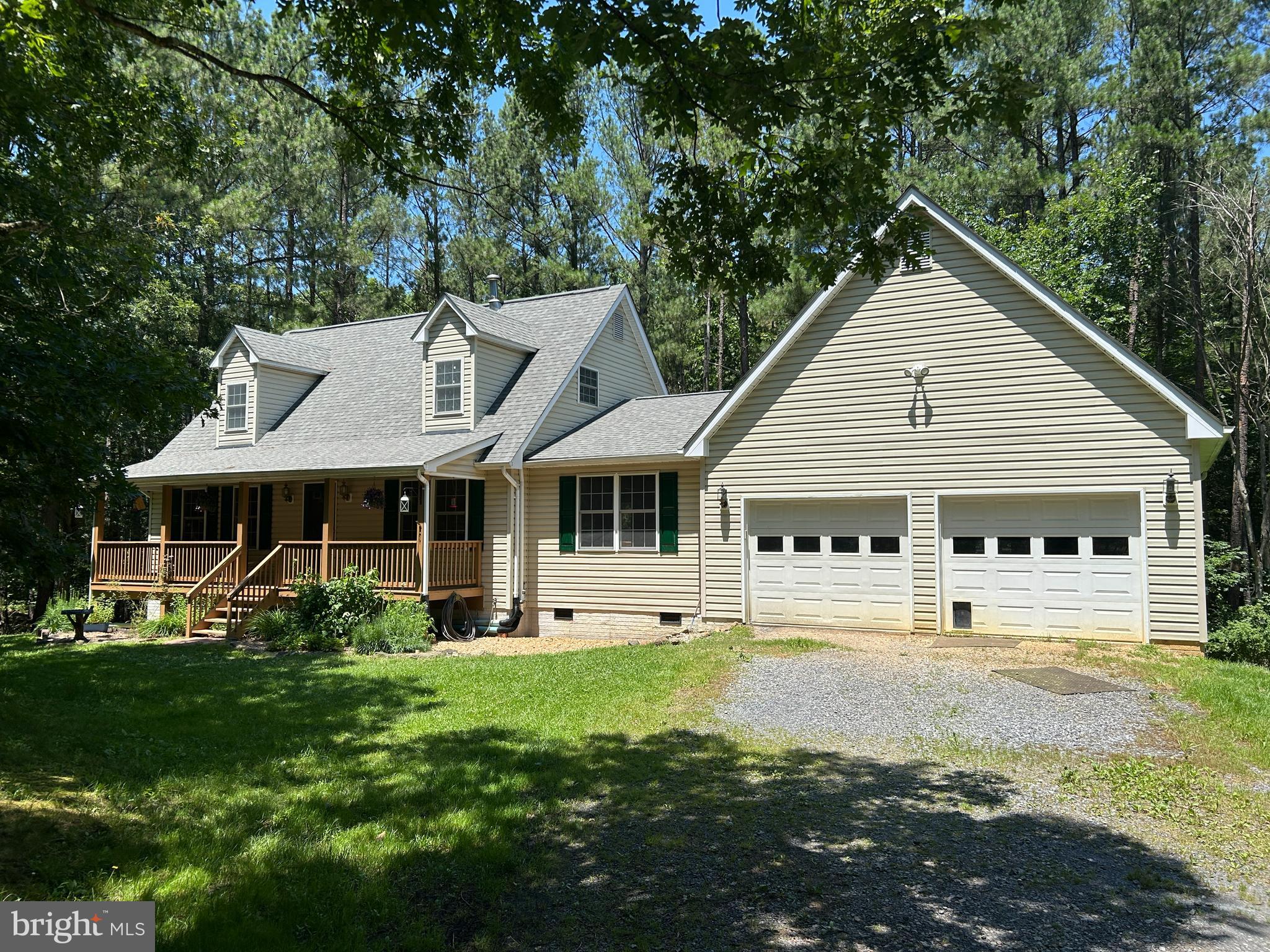 76 RED BURKE COURT