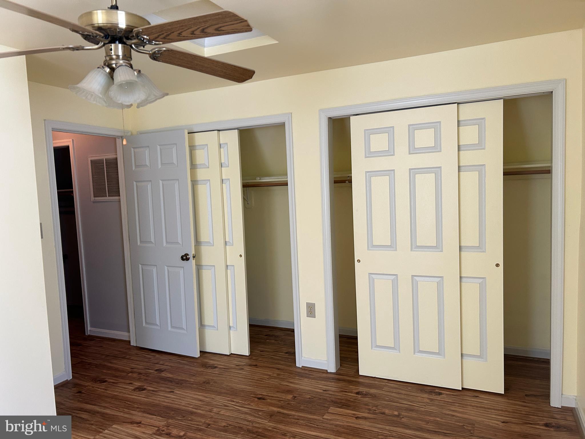 LOBLOLLY ESTATES - Residential