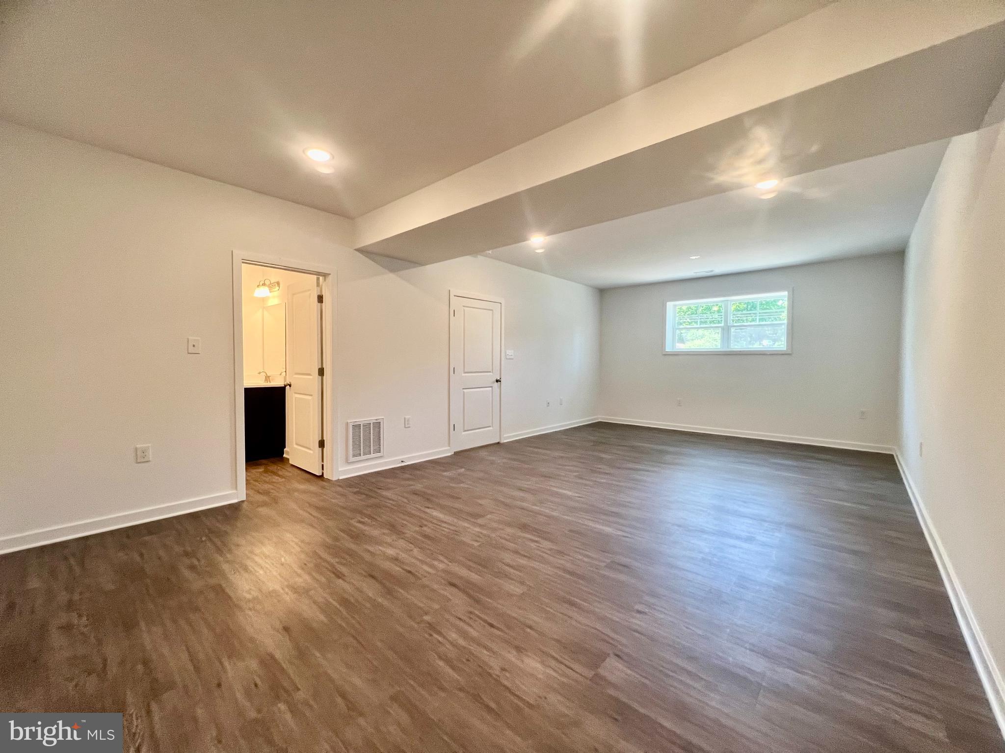 HARVEST GLEN - Residential