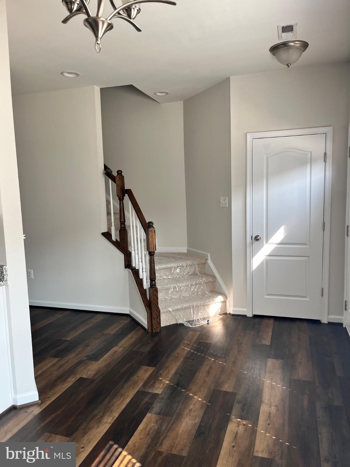 12106 BOWLING FARM COURT