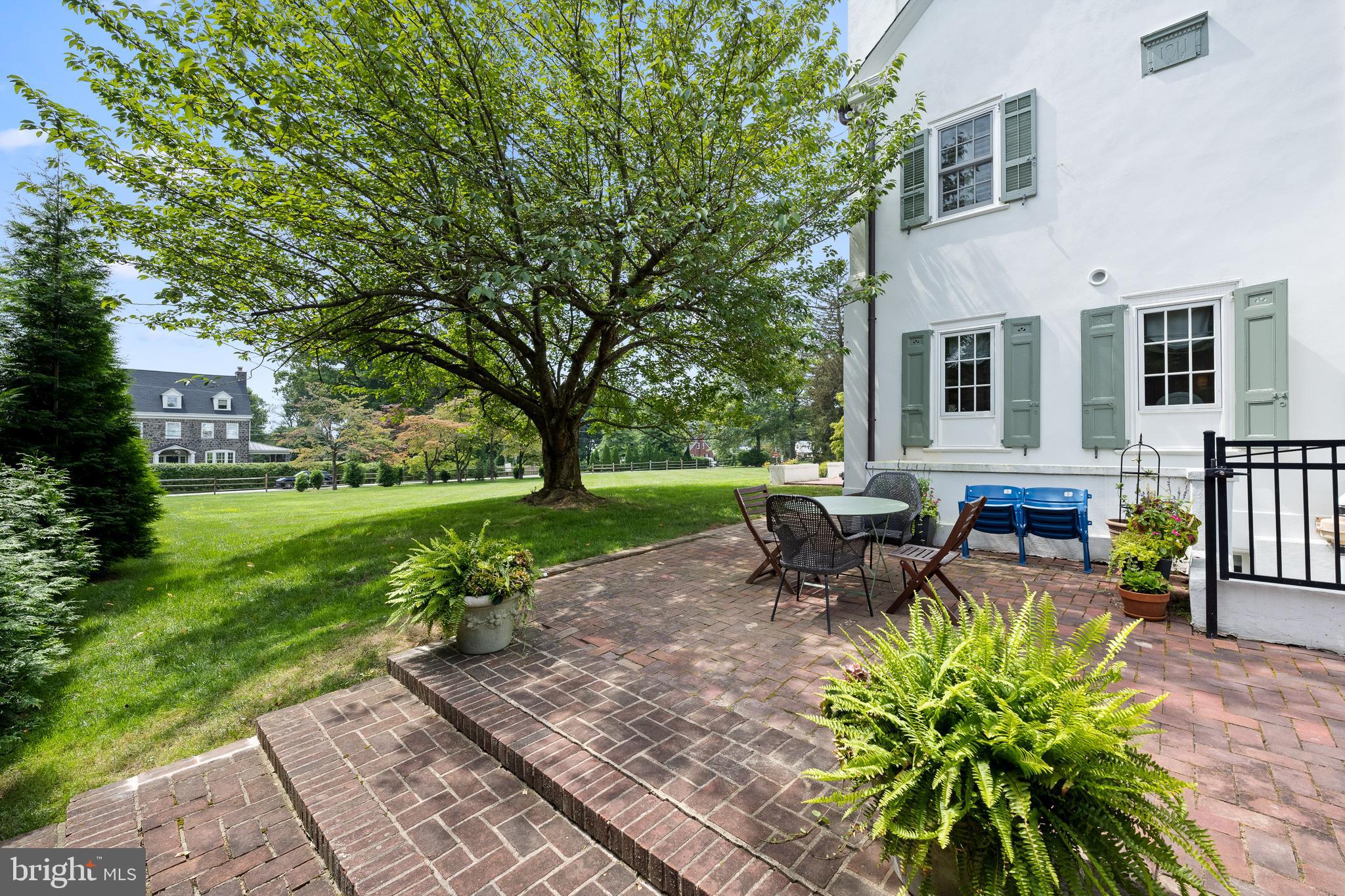 DEEPDALE - Residential