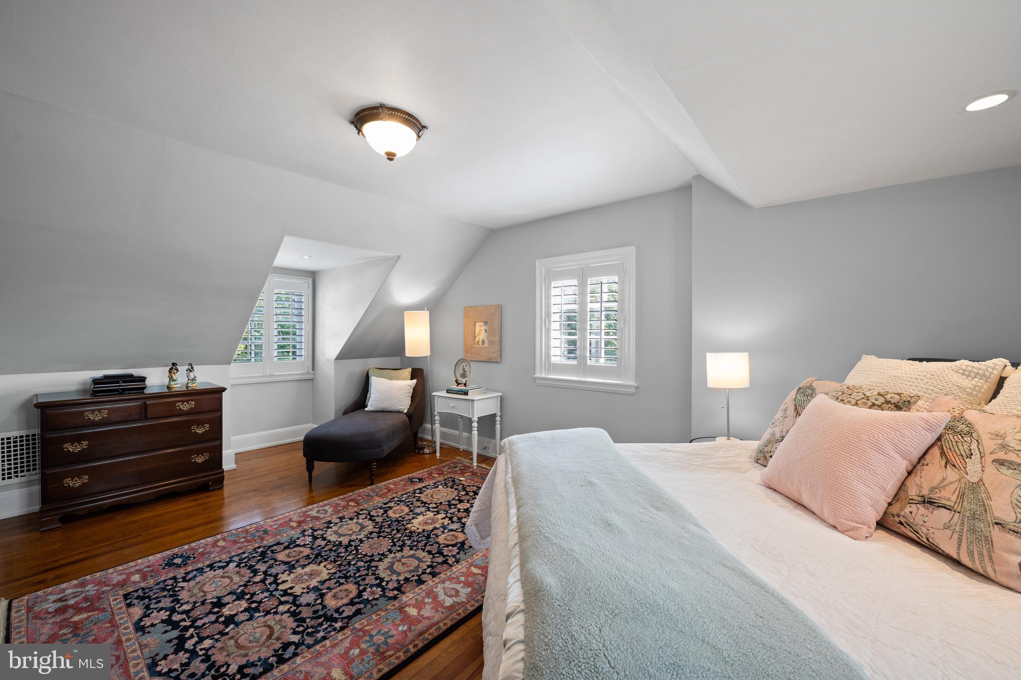 DEEPDALE - Residential