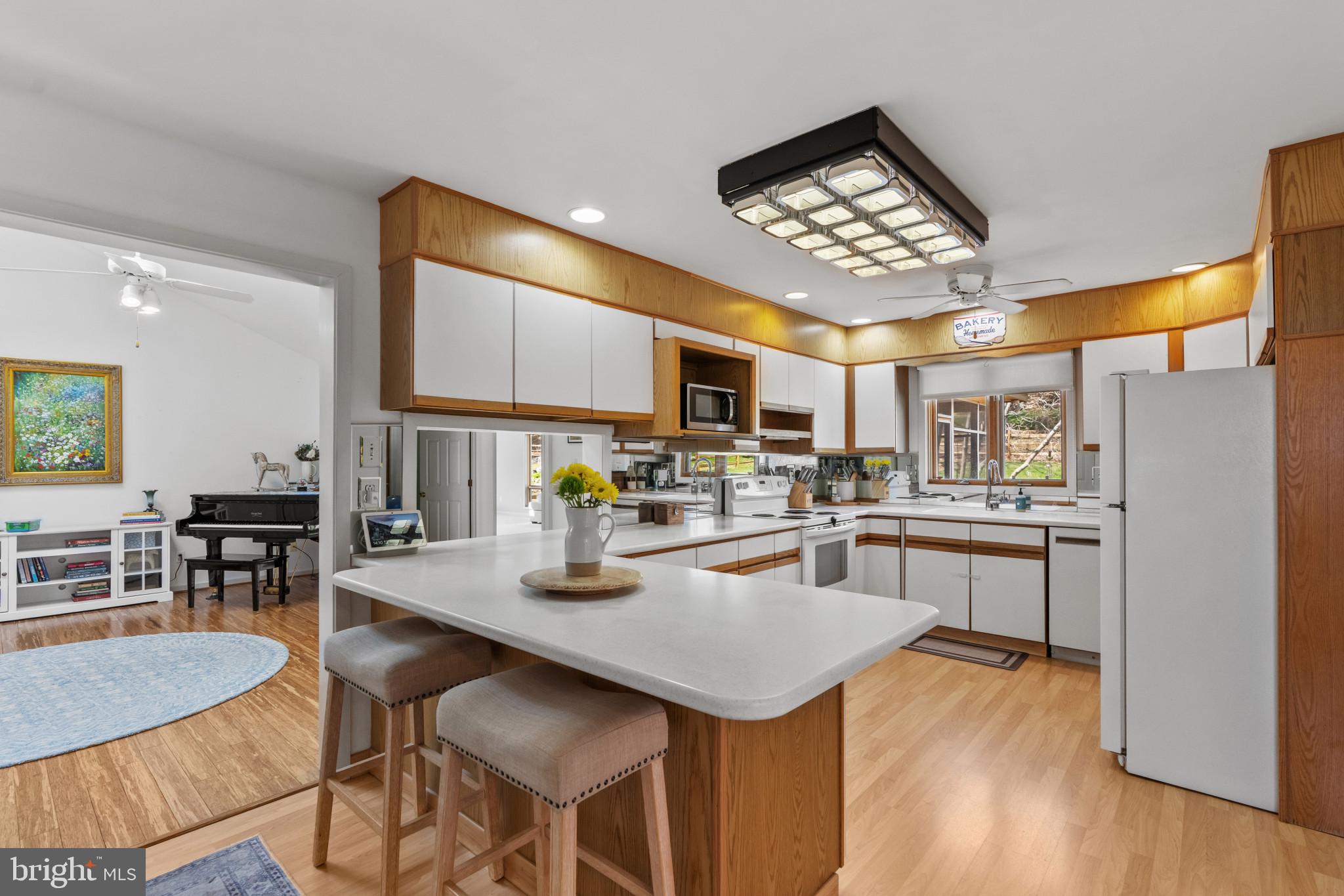 BELLA VISTA - Residential