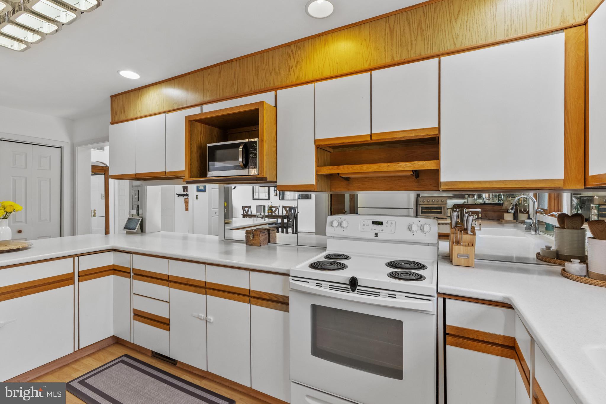 BELLA VISTA - Residential