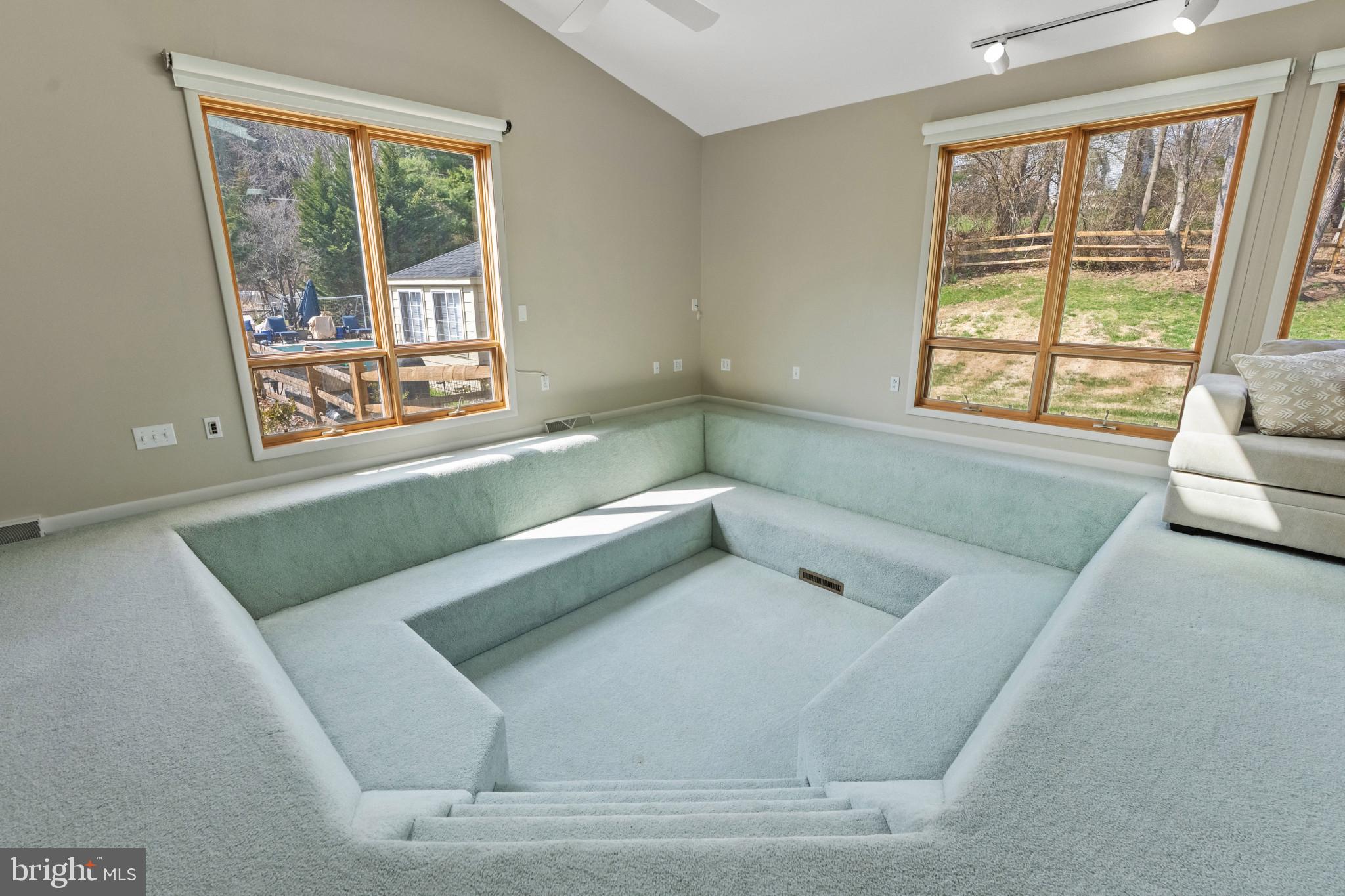 BELLA VISTA - Residential