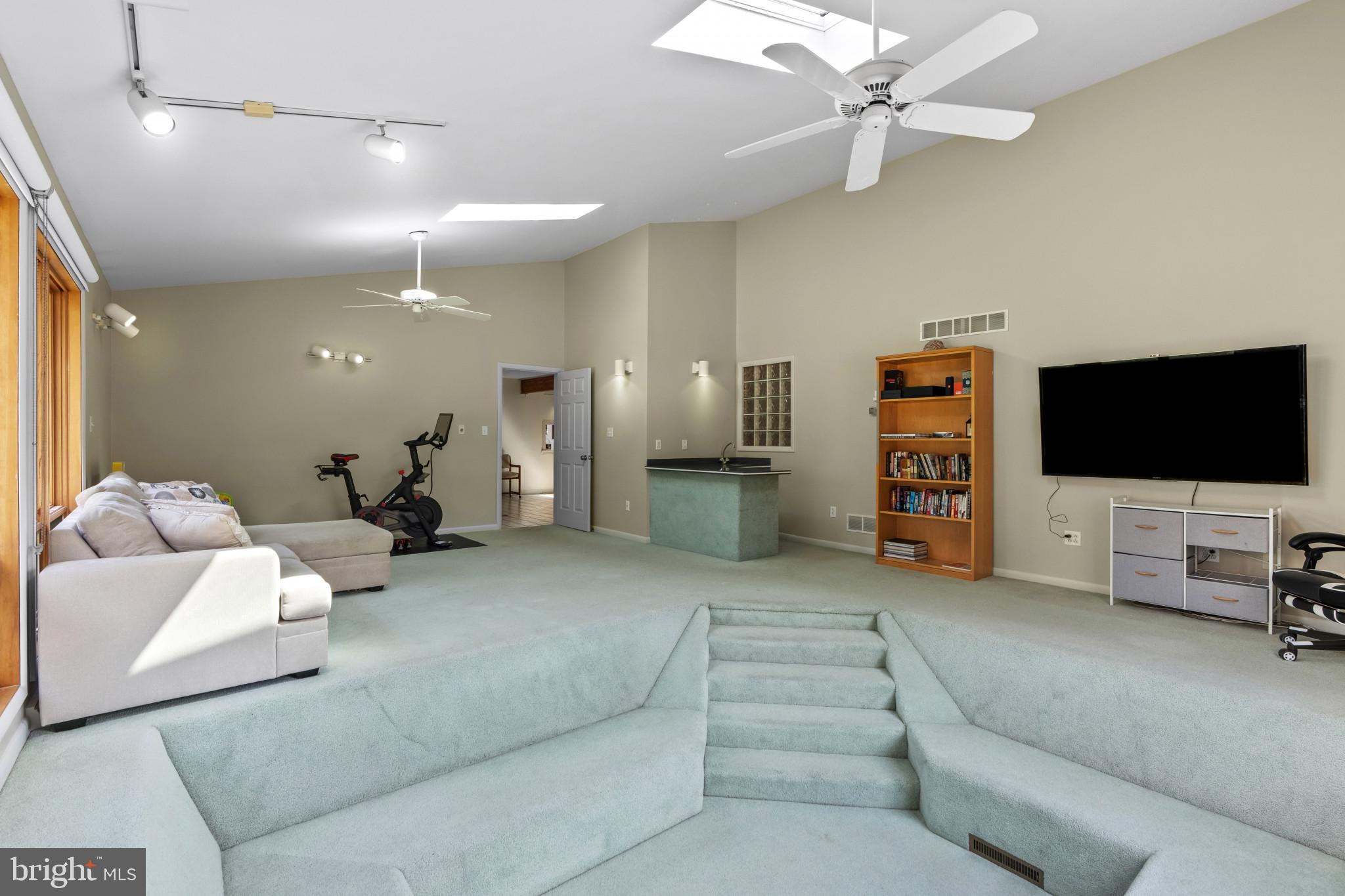 BELLA VISTA - Residential