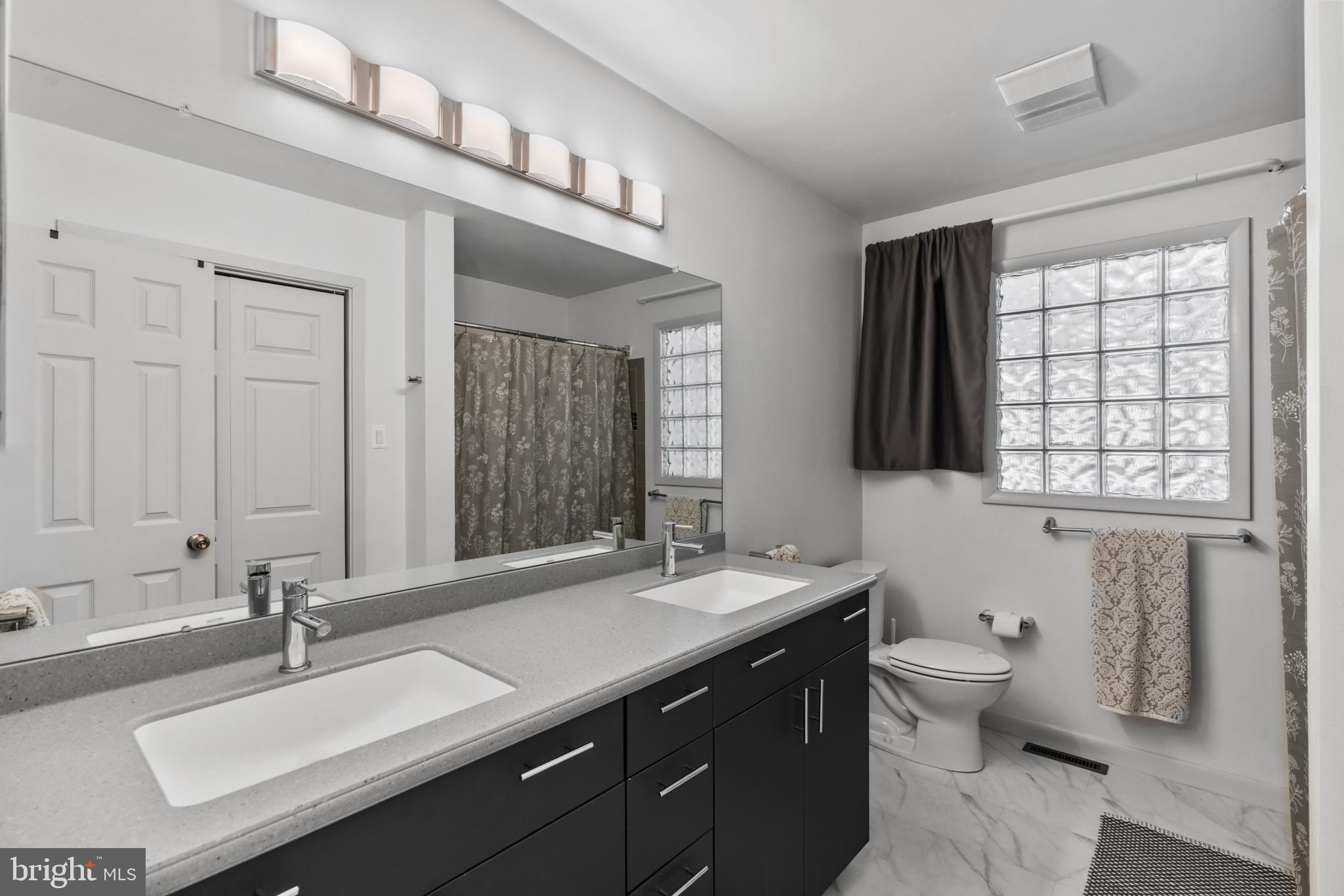 BELLA VISTA - Residential