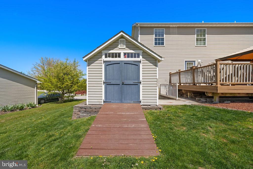 COLONIAL ACRES - Residential