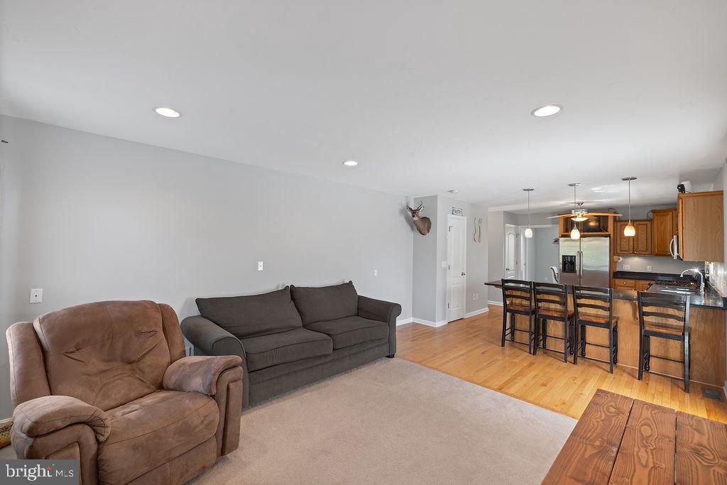 COLONIAL ACRES - Residential