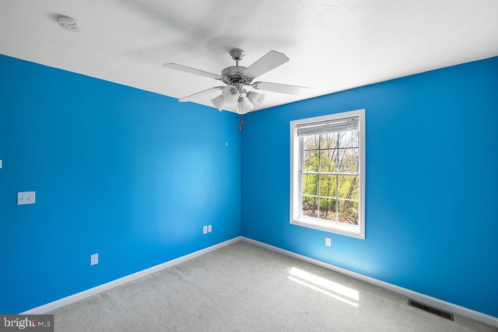 COLONIAL ACRES - Residential