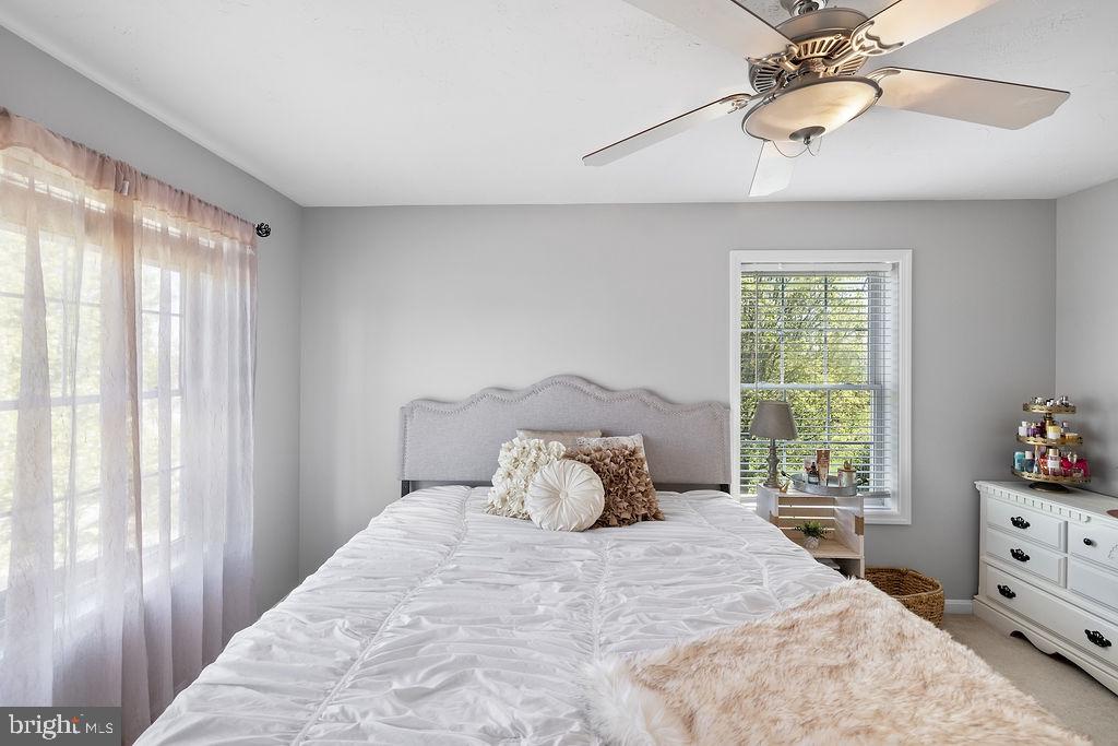 COLONIAL ACRES - Residential