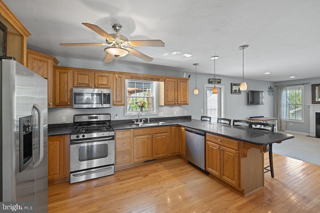 COLONIAL ACRES - Residential