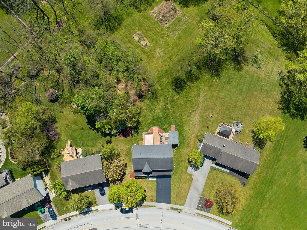 COLONIAL ACRES - Residential