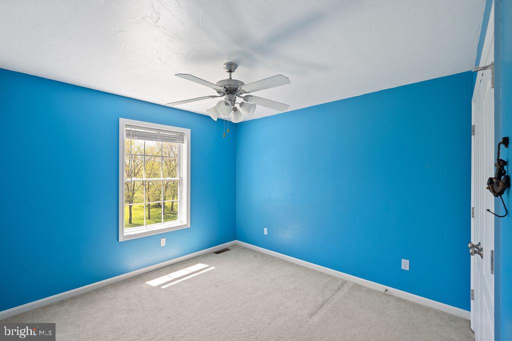 COLONIAL ACRES - Residential