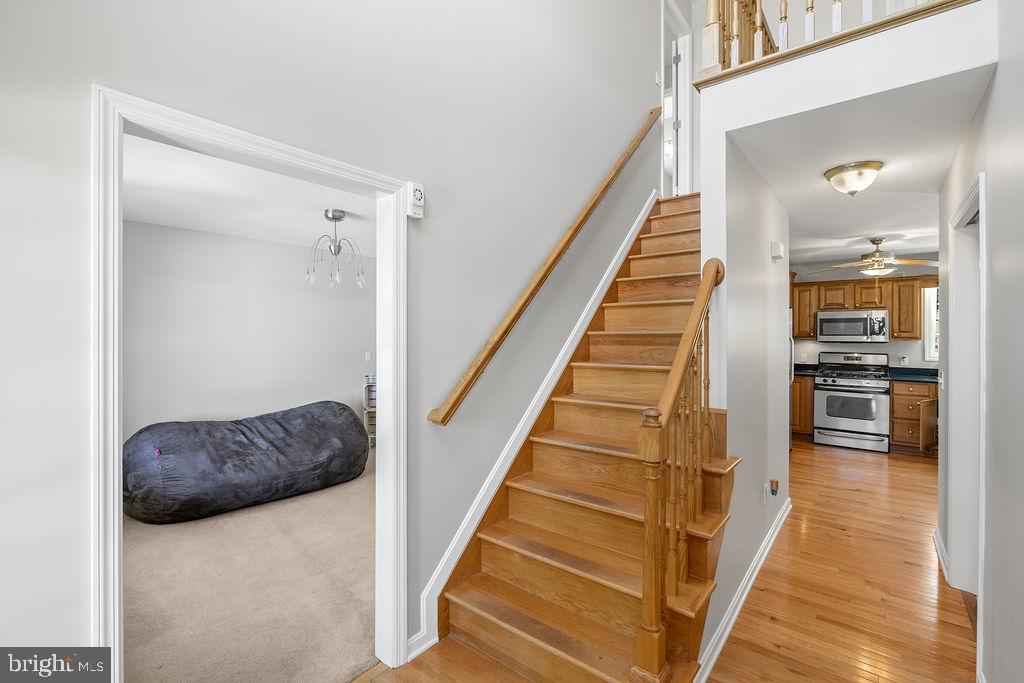 COLONIAL ACRES - Residential