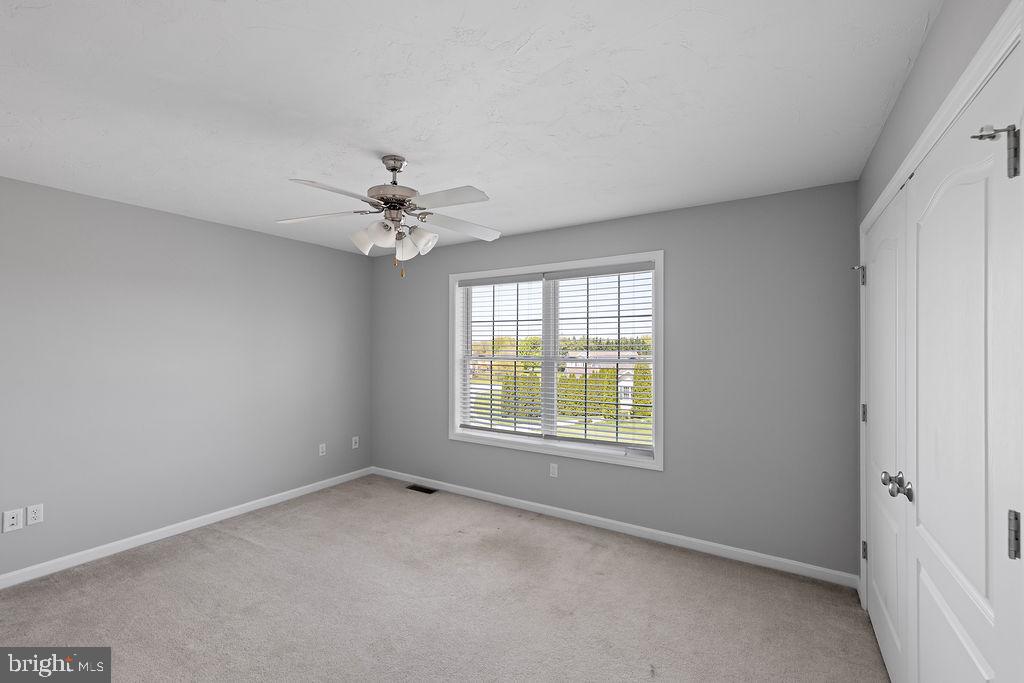 COLONIAL ACRES - Residential