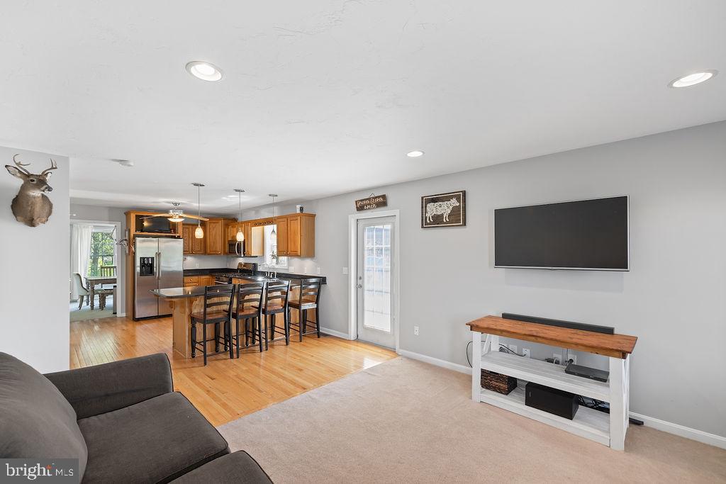 COLONIAL ACRES - Residential