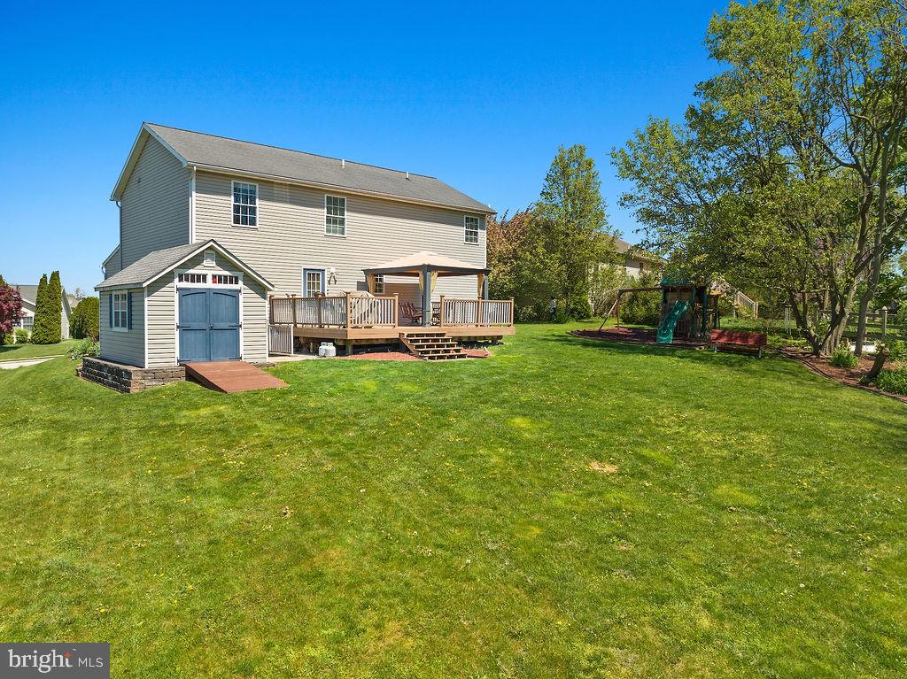 COLONIAL ACRES - Residential