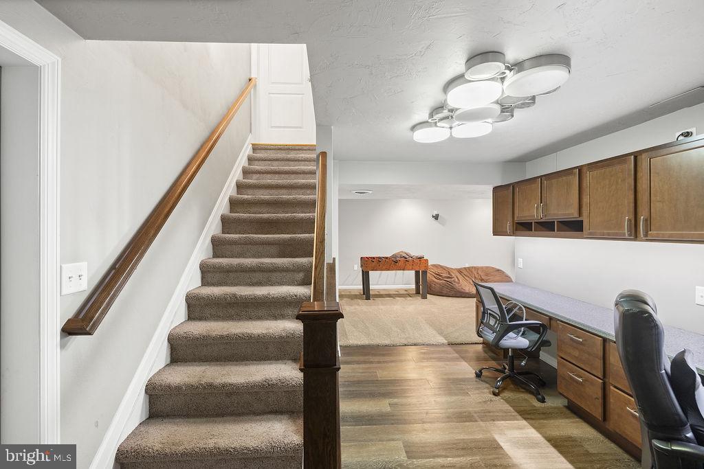 COLONIAL ACRES - Residential