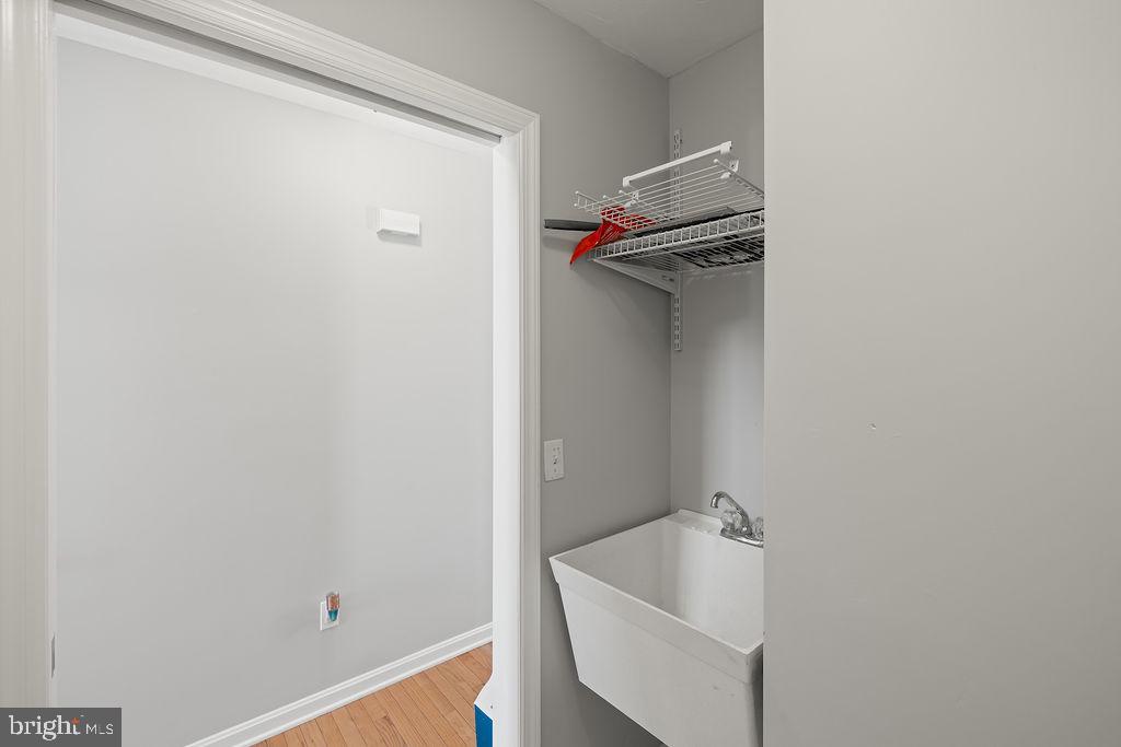 COLONIAL ACRES - Residential