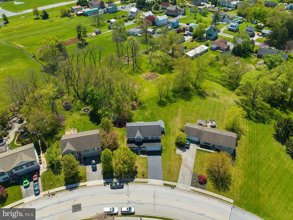 COLONIAL ACRES - Residential