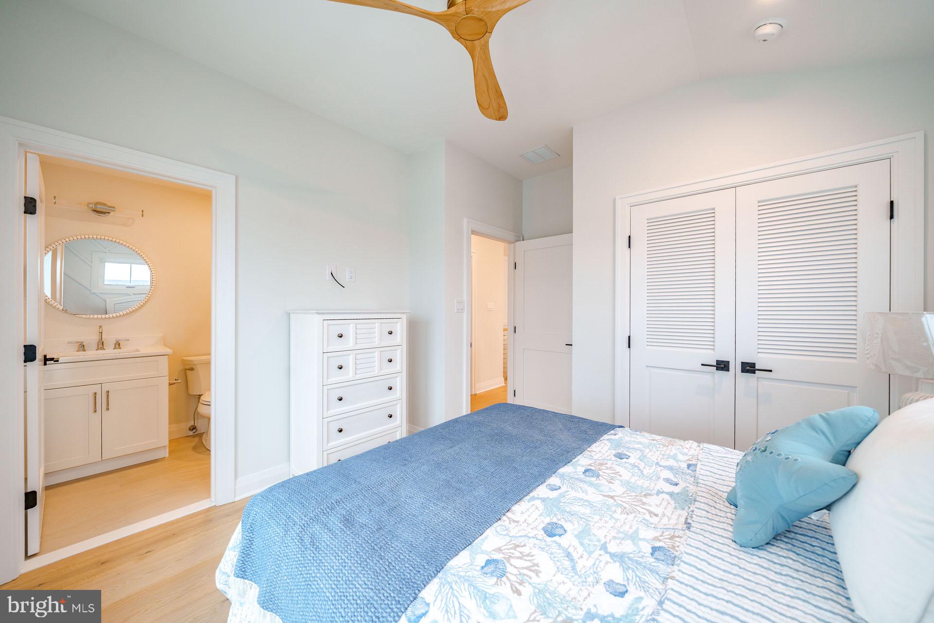 100 60TH STREET EAST UNIT