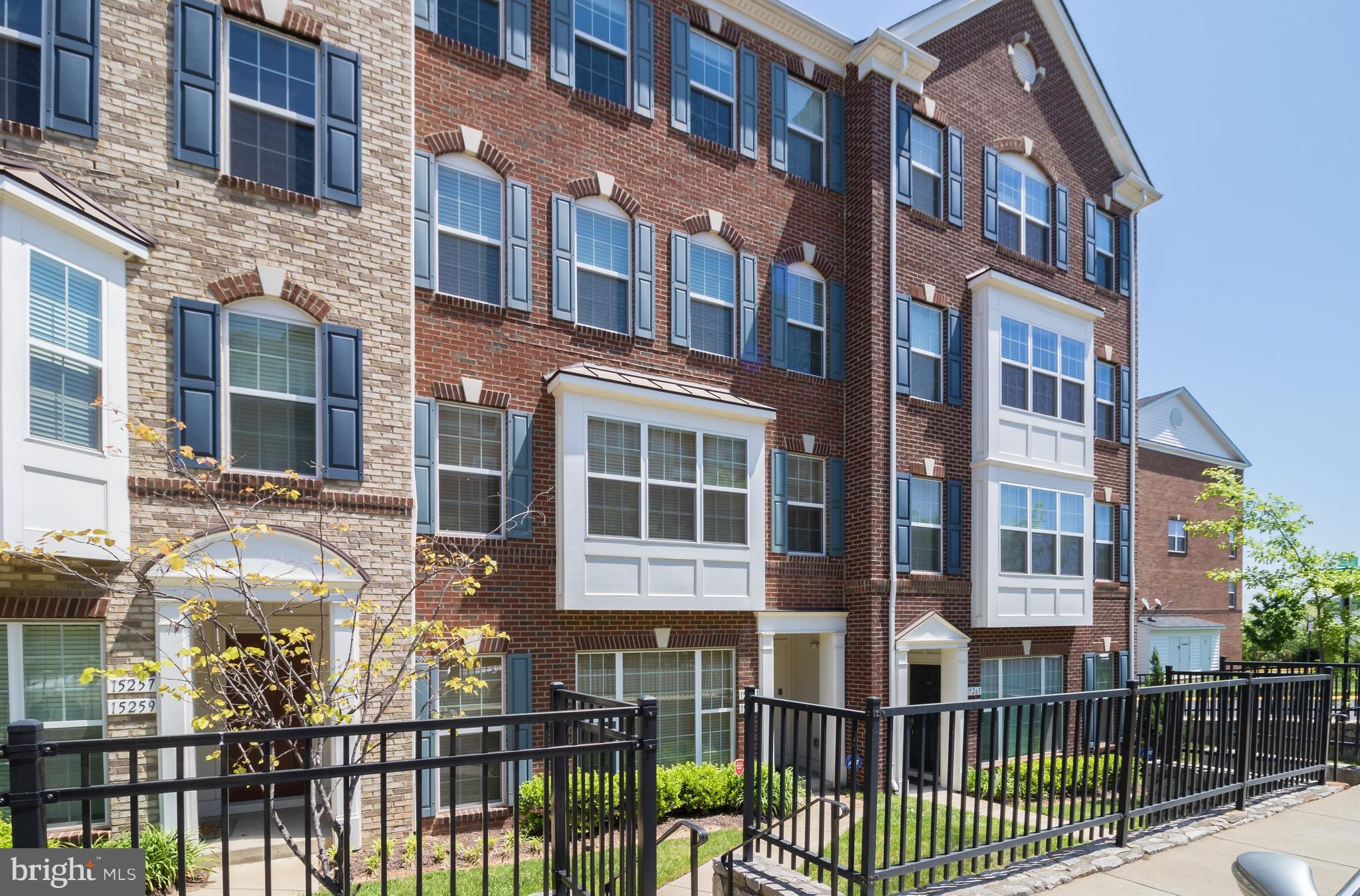 POTOMAC CLUB - Residential