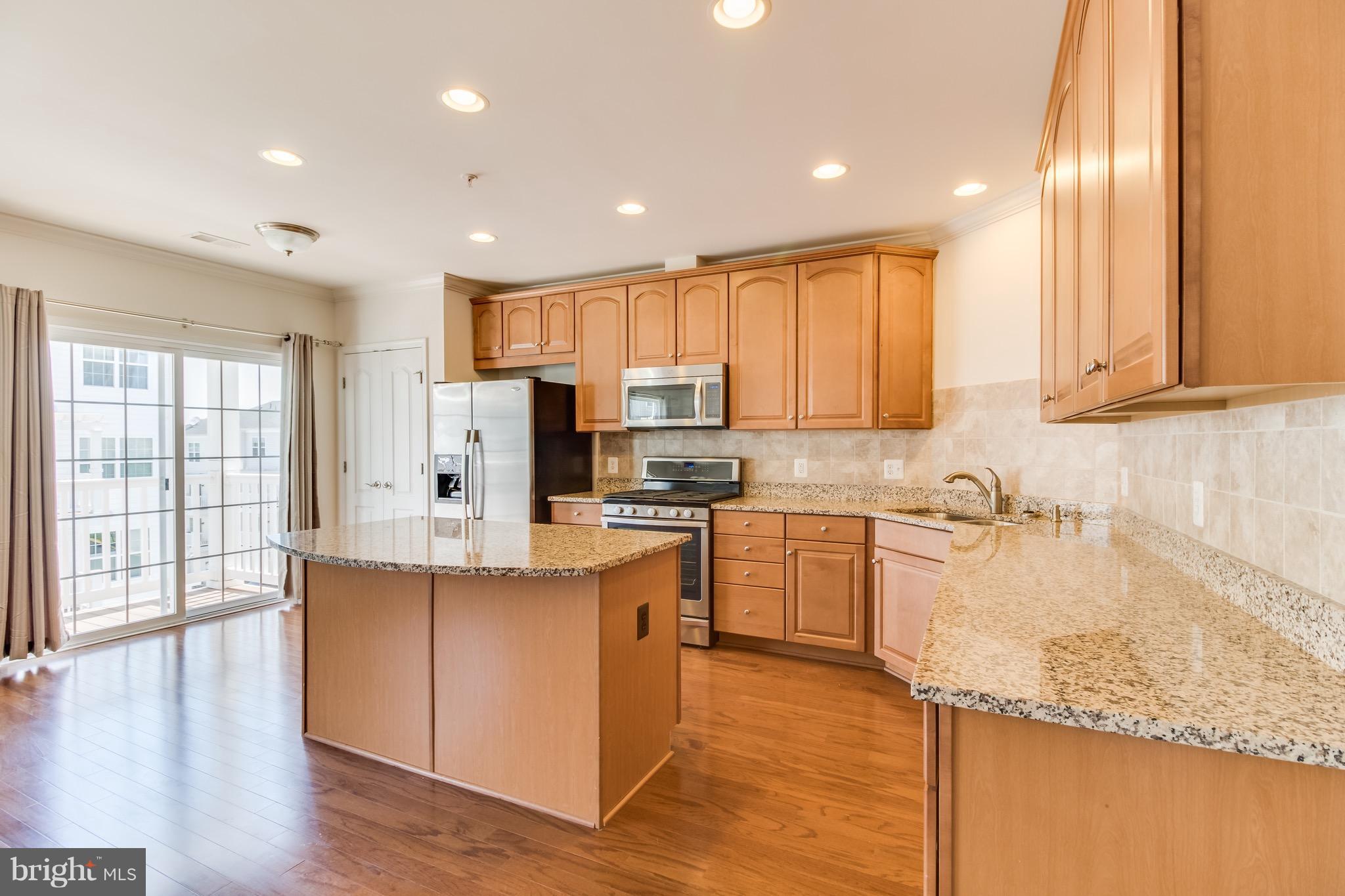 POTOMAC CLUB - Residential