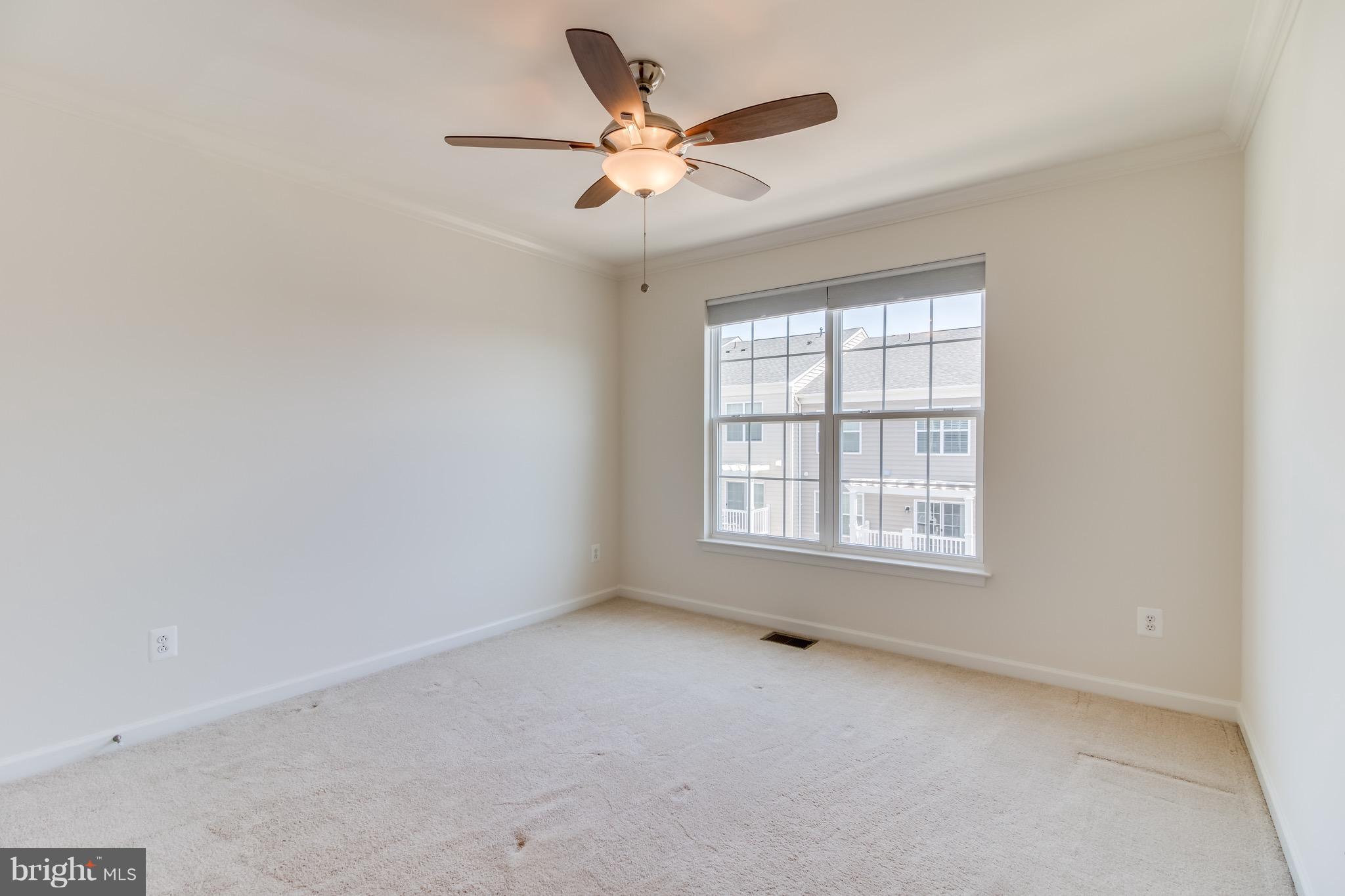 POTOMAC CLUB - Residential