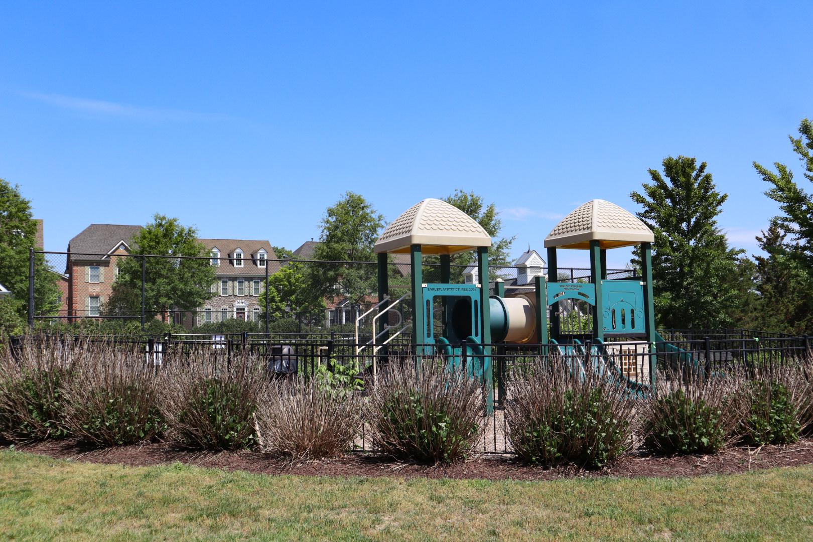 PARKLANDS AT WATKINS MILL - Residential