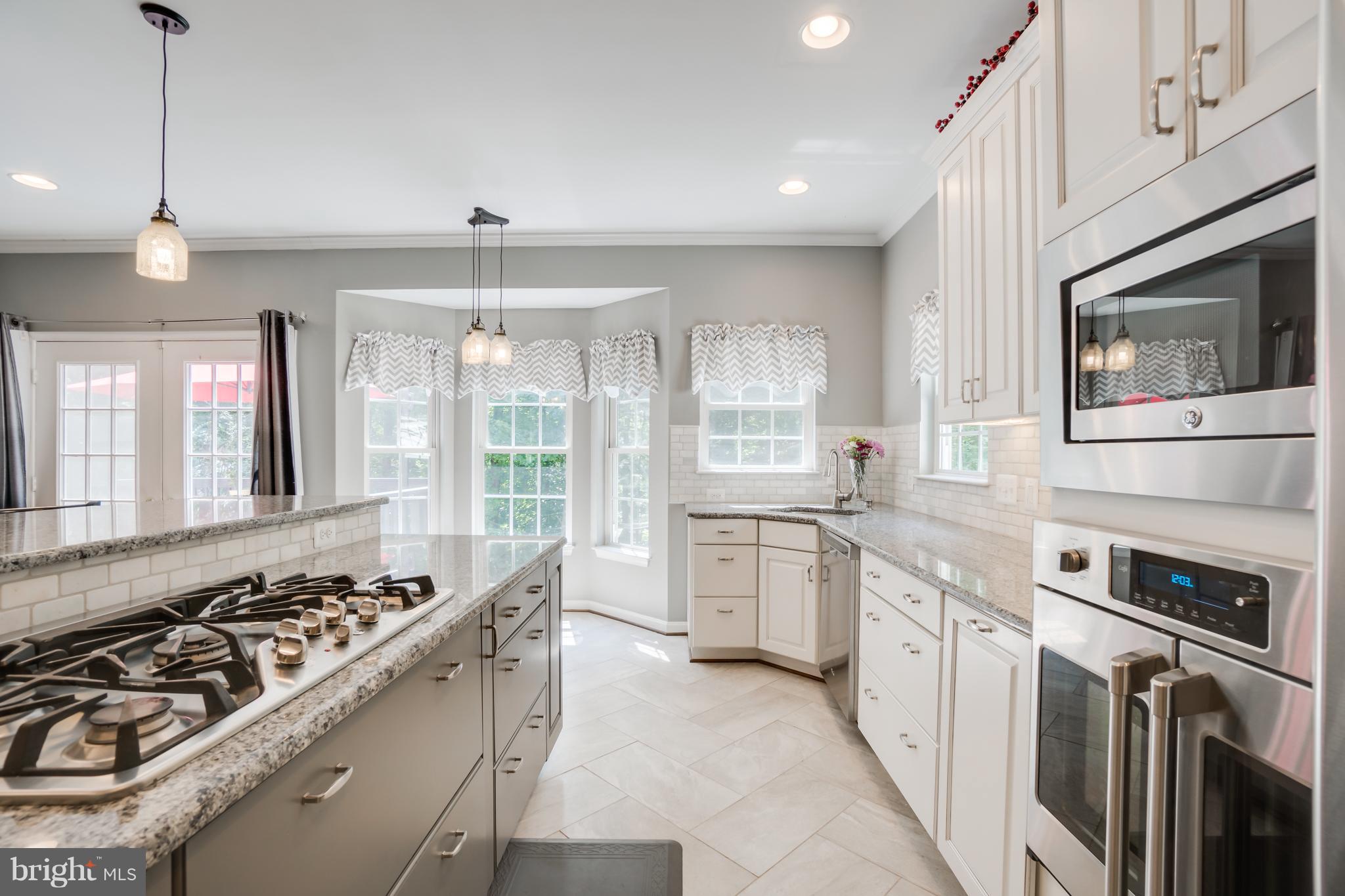 SHEPHERDS GREEN - Residential